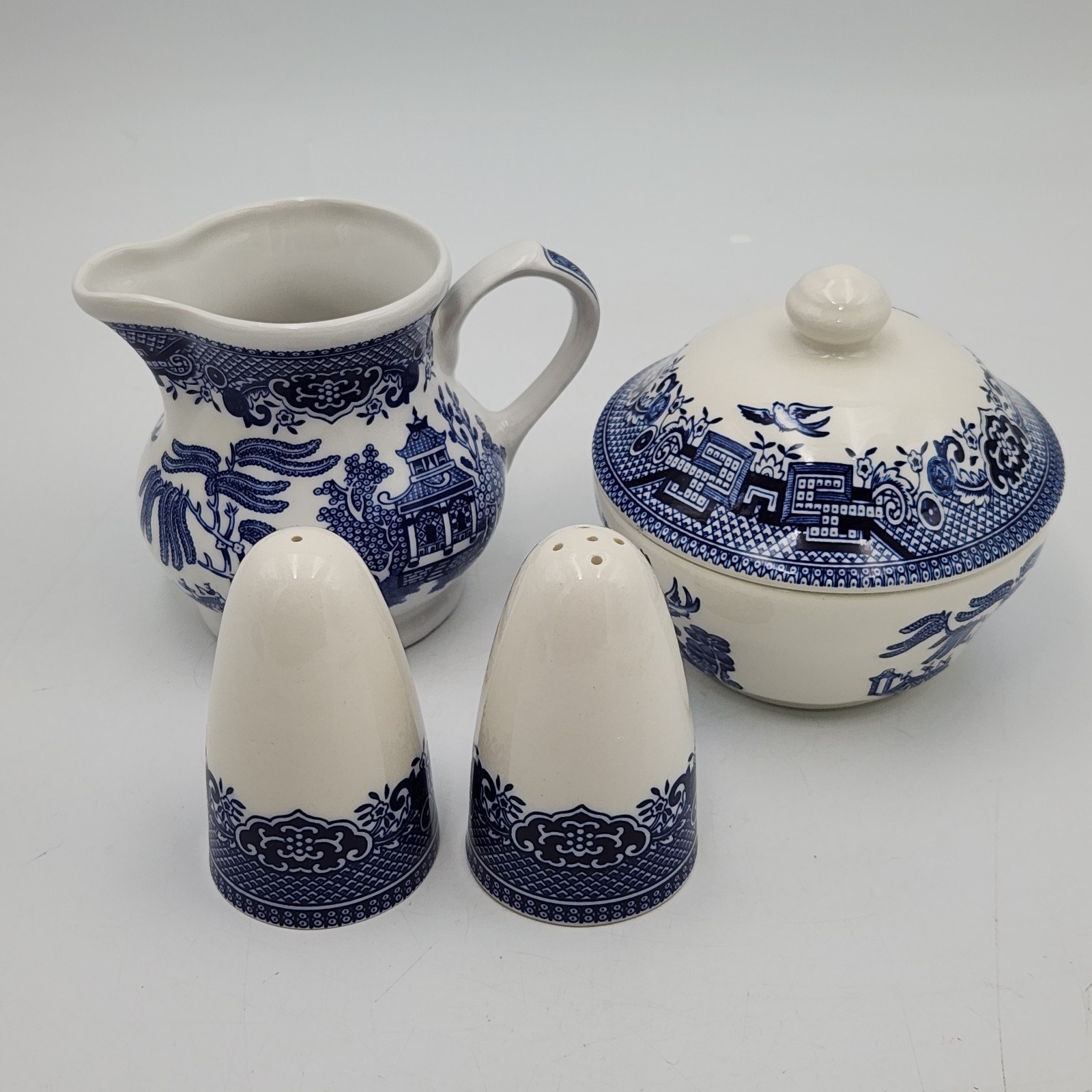Vintage Churchill Blue Willow 5 Piece Mixed Lot Cream/Sugar, Salt/Pepper (#13)