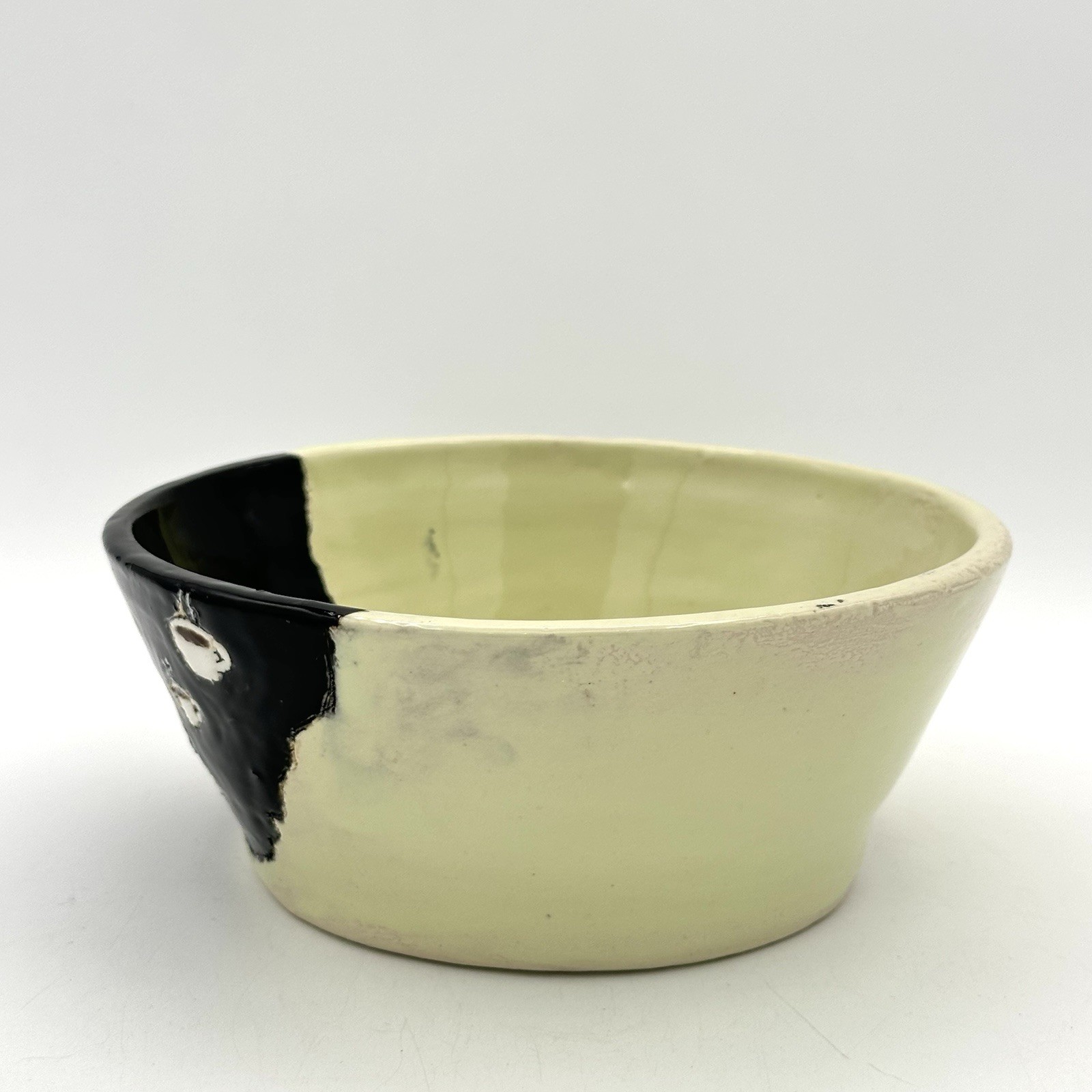Studio Art Pottery Bowl Glazed Tiny Steaming Coffee Cups 6.75 X 3 Inches Signed