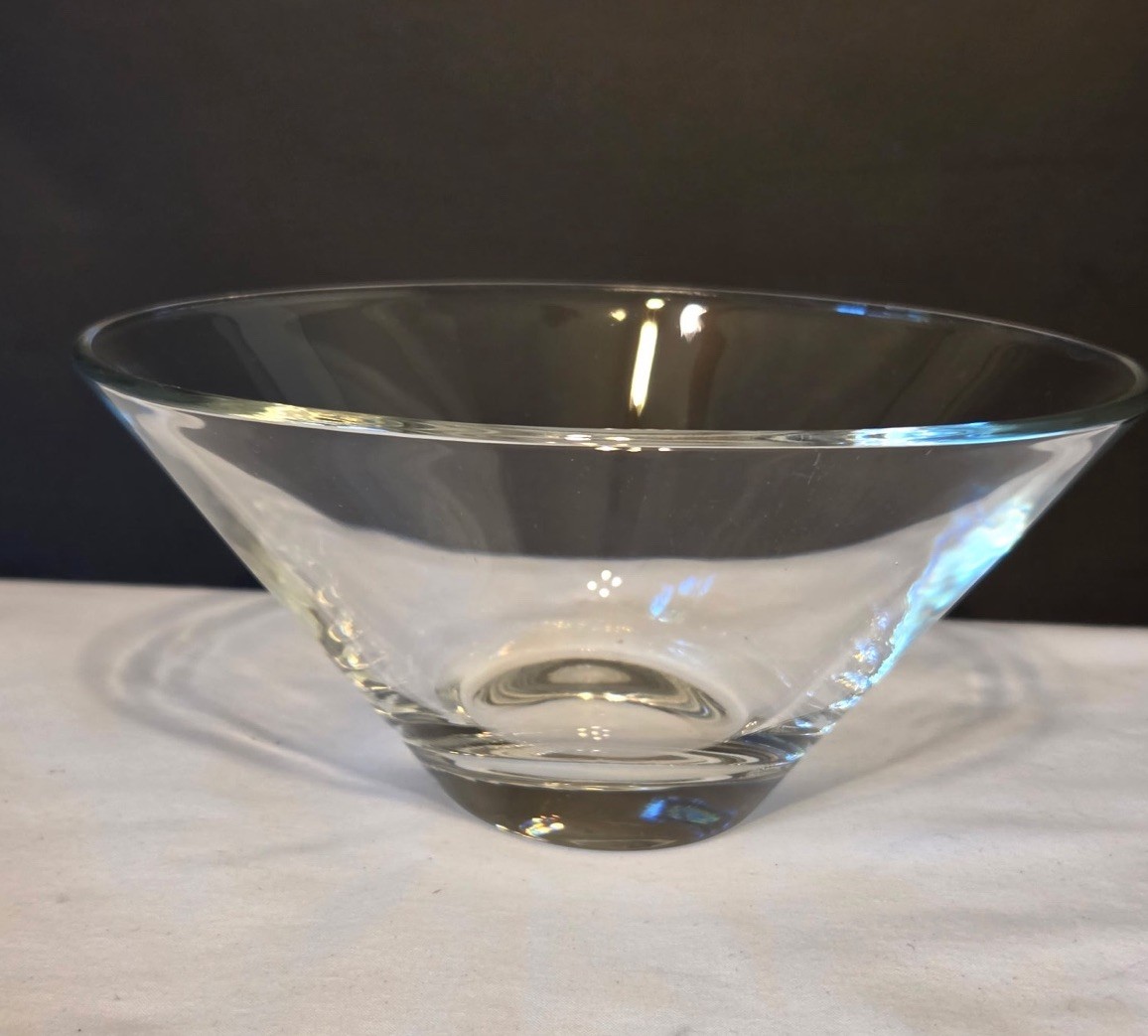 Set Of 6 Contemporary Oval Asymmetrical Clear Glass 6” Salad/Soup/Dessert Bowls