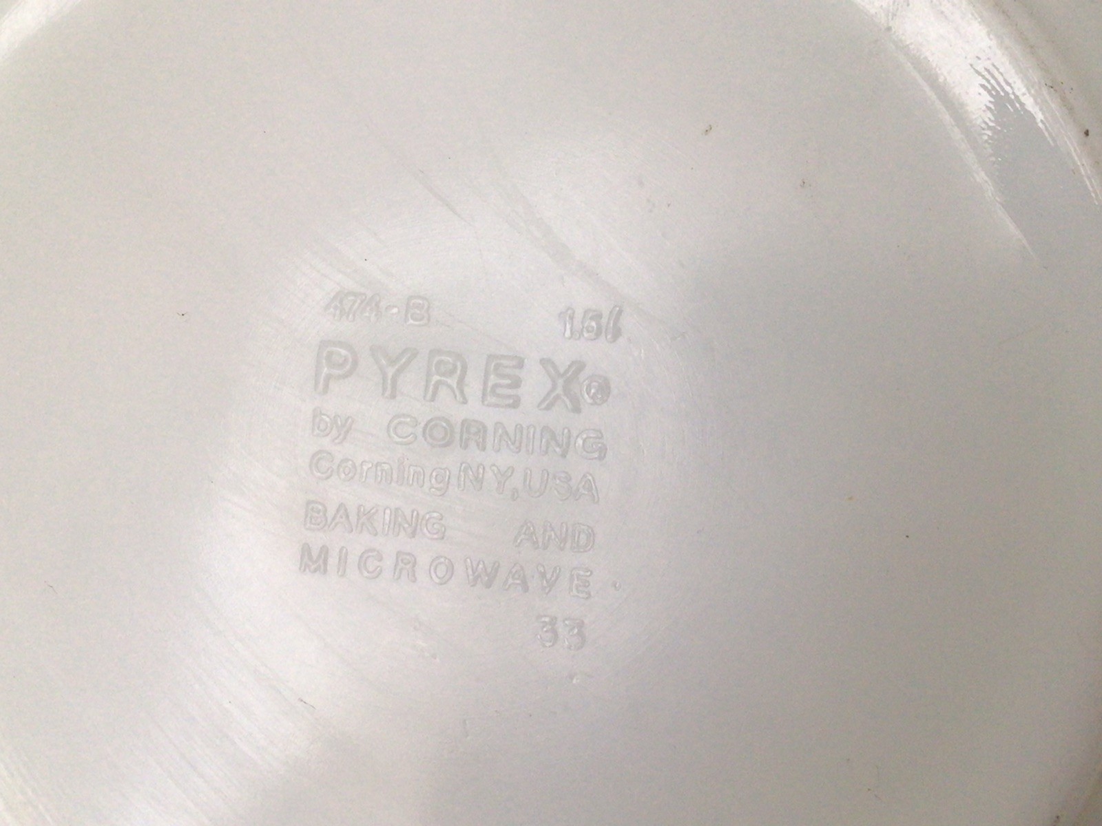 Vintage Pyrex Spring Blossom Crazy Daisy Nesting 1 1/2 Quart Casserole Dish 474B