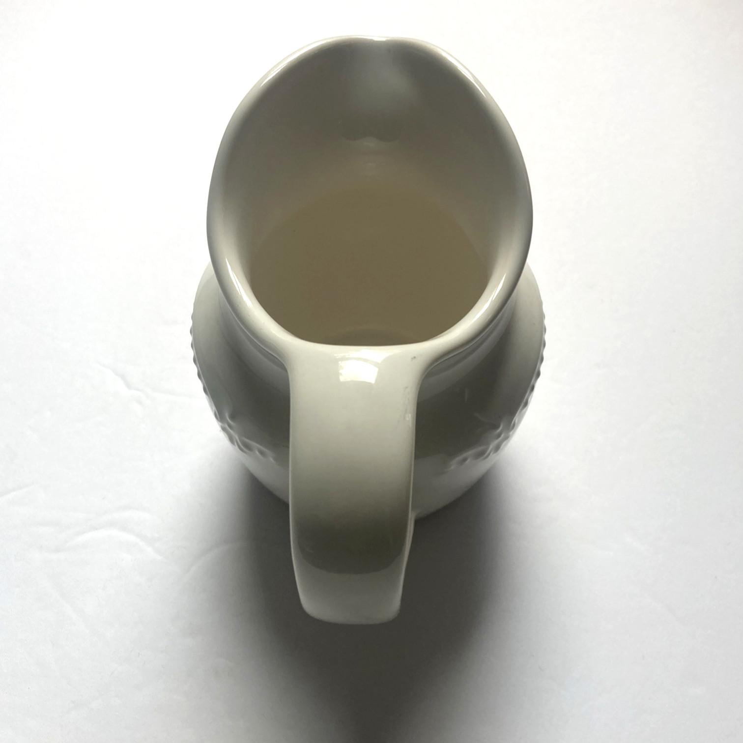 Pfaltzgraff Pearl Brocade Creamer 4.5″ White Embossed Stoneware 1994-1997 USA