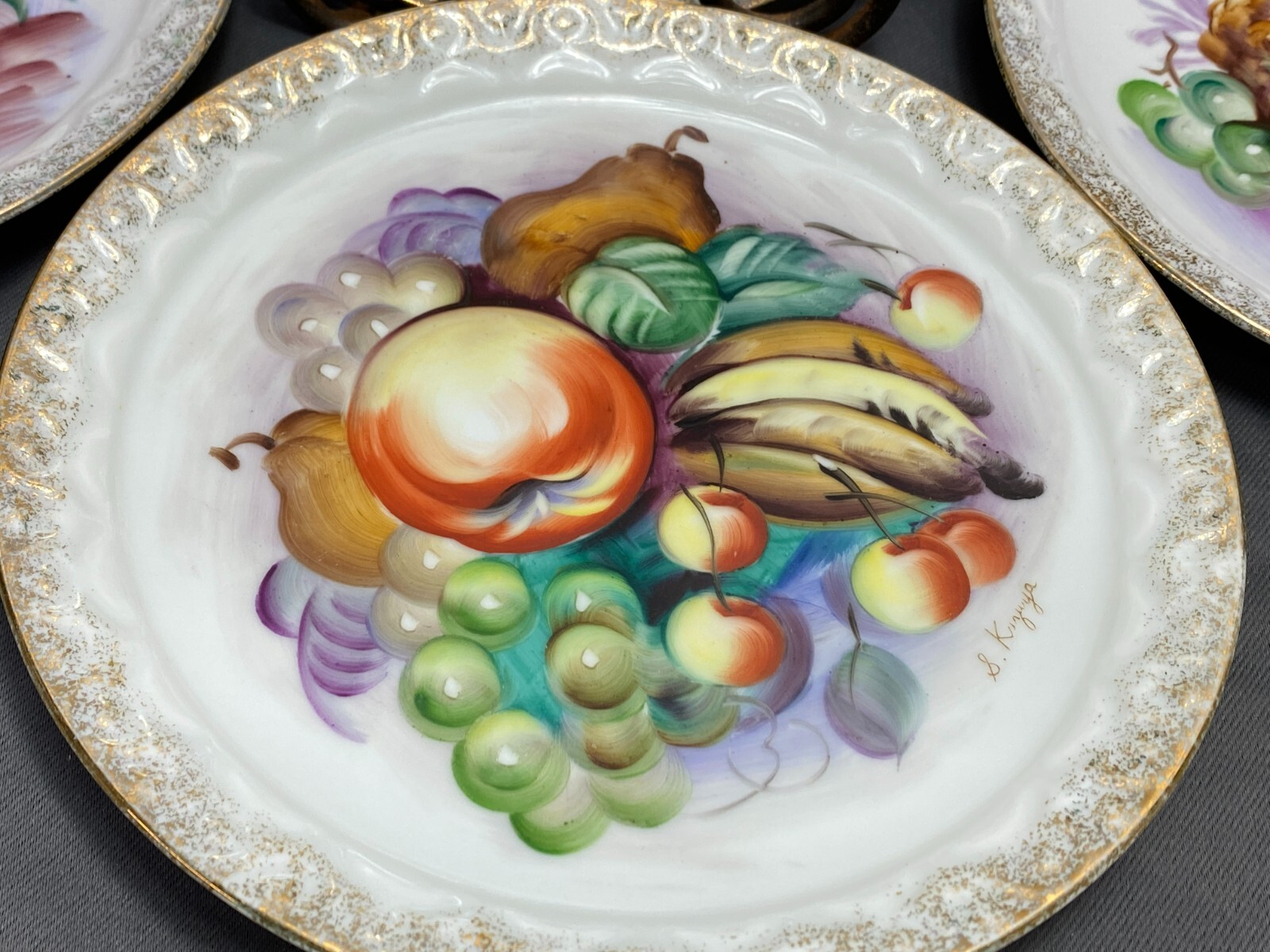 Set of 4 ~ Vintage “FRUIT” Ucagco Ceramics ~ Japan ~ Wall Plates ~ Signed ~ 8″