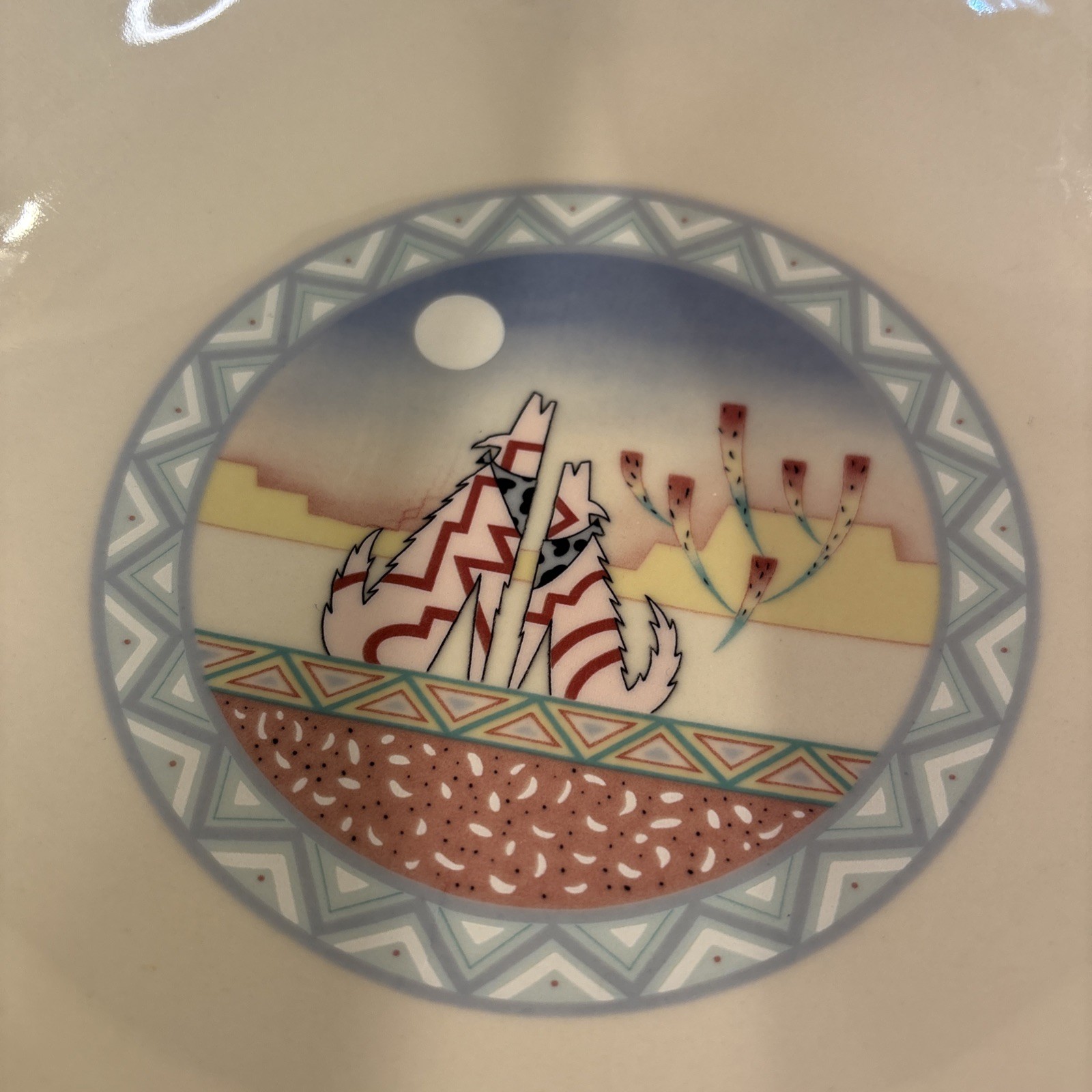 Epoch Amigo 9in. Serving Bowl by Noritake Southwestern Pattern Ivory Porcelain
