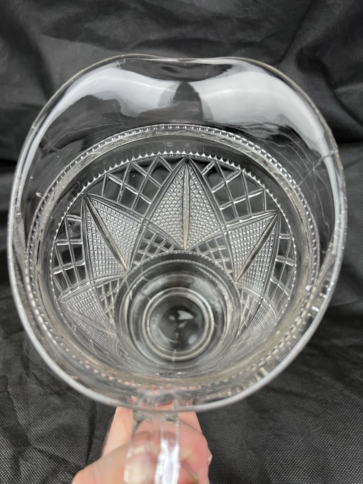EAPG McKee and Bros National Glass Co No 900 Sunk Diamond Lattice Pitcher 8 5/8″
