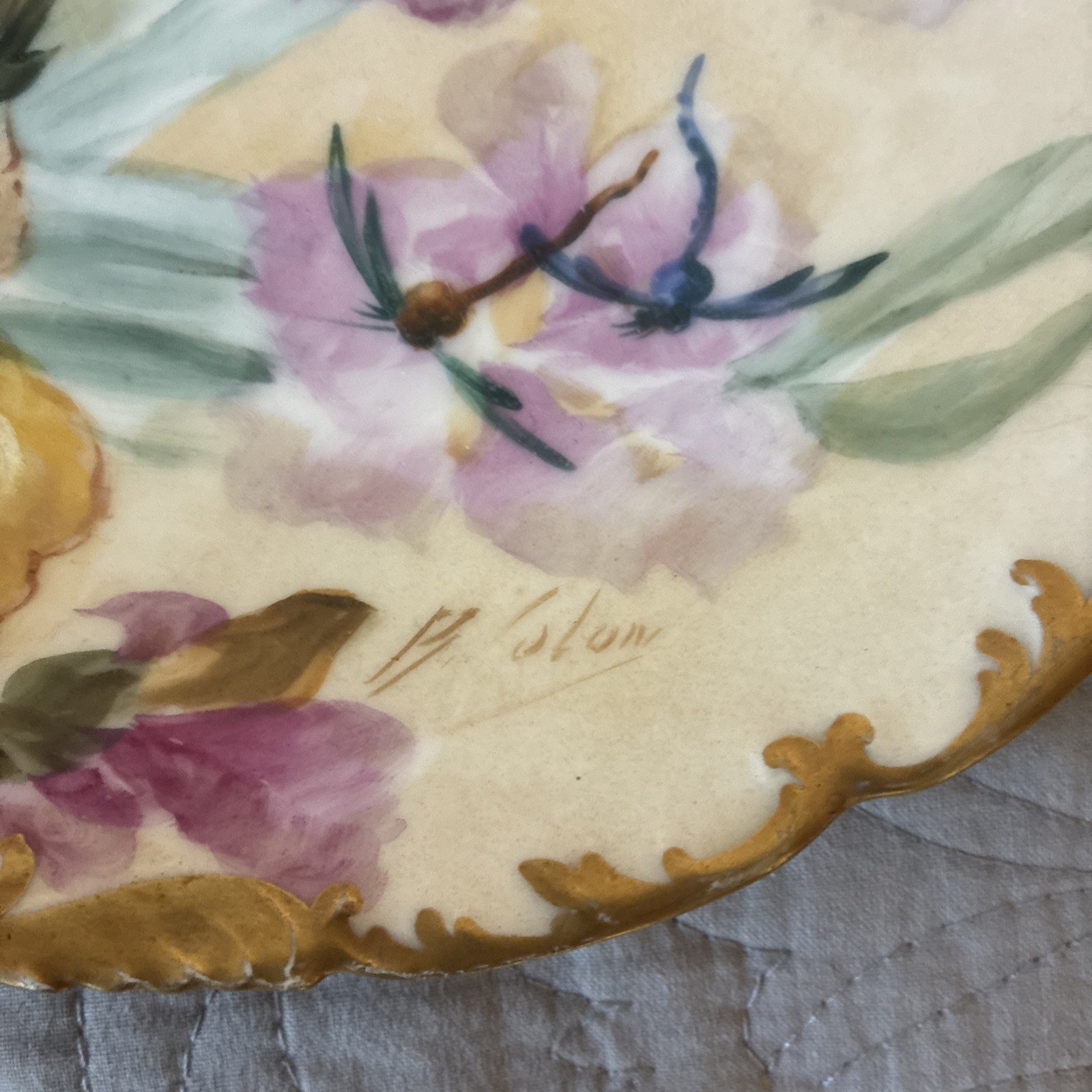 ANTIQUE LIMOGES HAND PAINTED FLORAL PLAQUE PLATE GOLD / SIGNED
