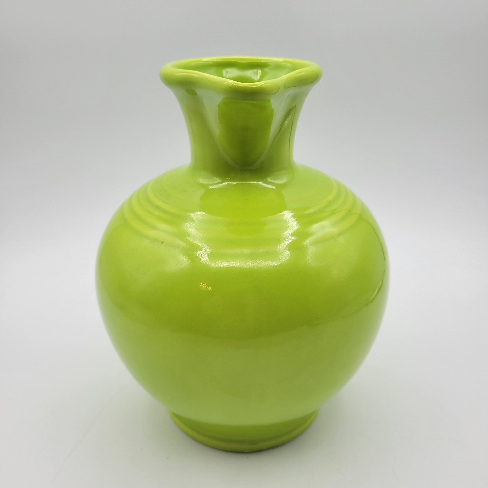 FIESTA Chartreuse Handled Carafe Pitcher 60 oz. HOMER LAUGHLIN 1997-1999