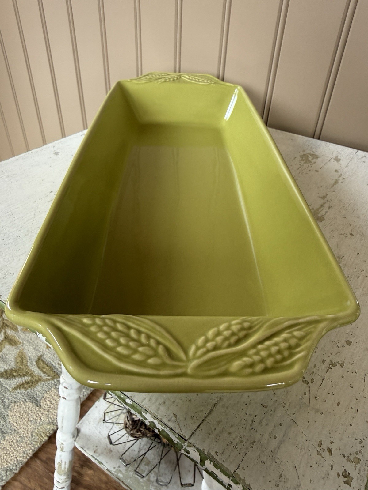 Pfaltzgraff Plymouth Bread tray Wheat Embossed Serving Dish Green