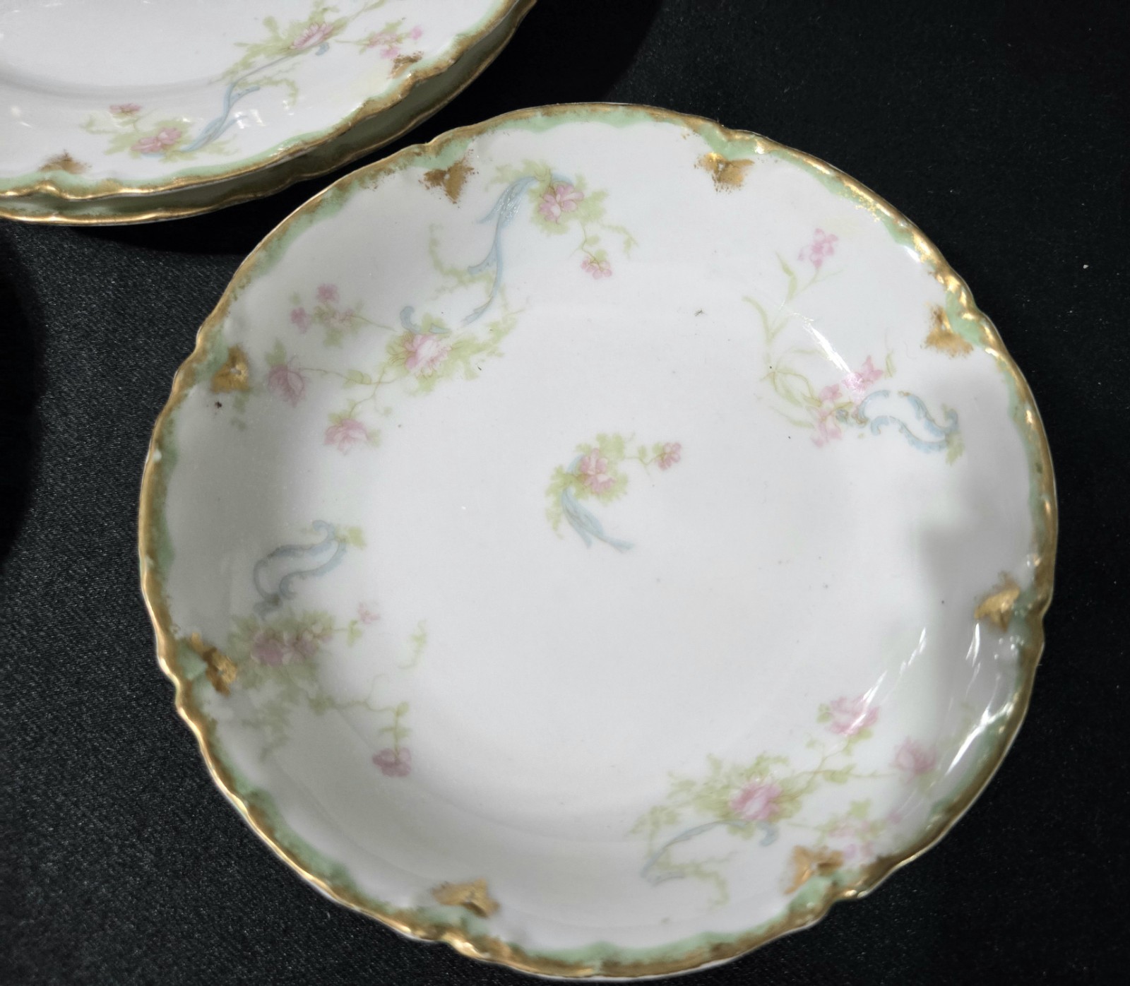 MINT ANTIQUE Haviland Schleiger 57H Limoges Roses Blue Ribbons 3Snack 2 Bowls