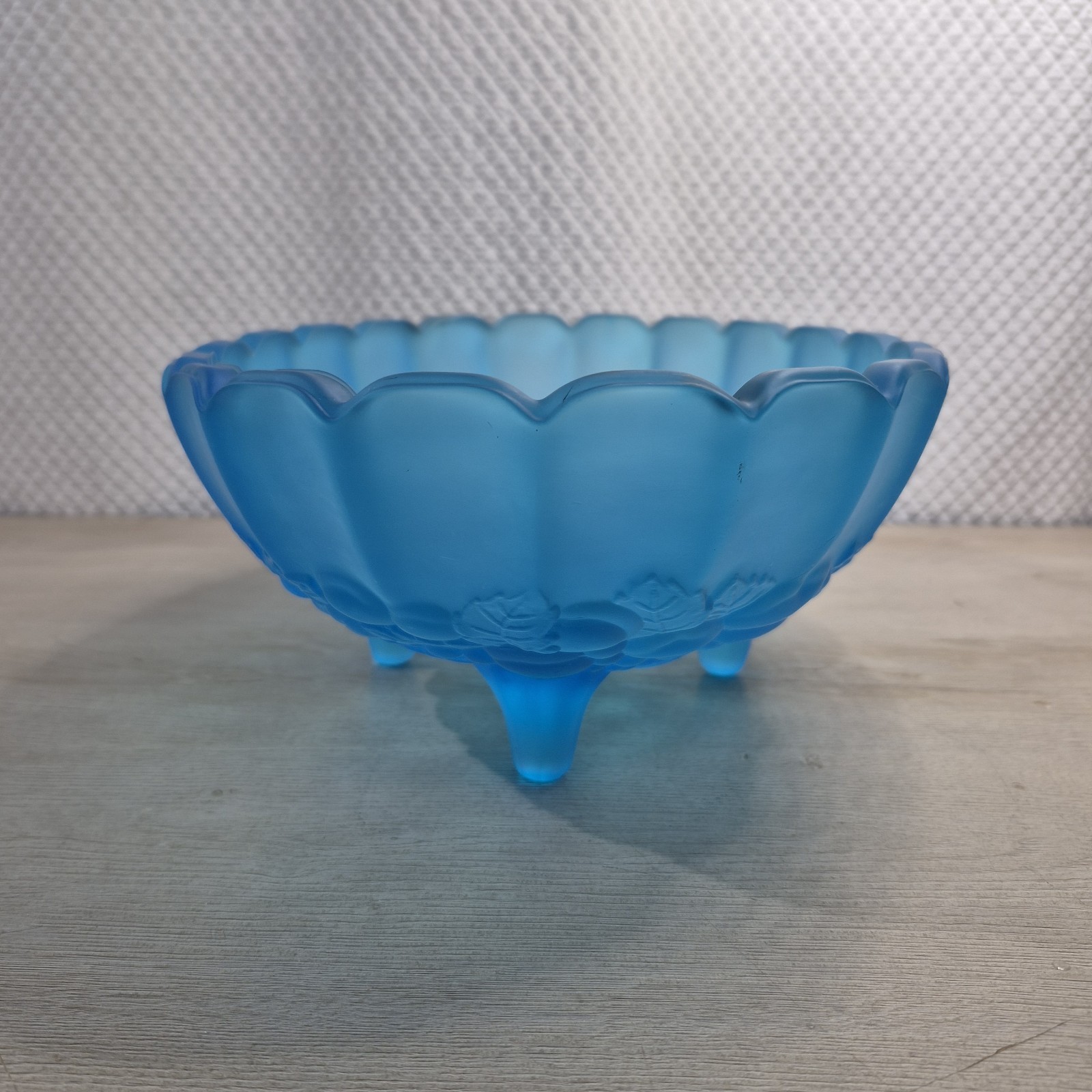 Vintage Opaque Blue Glass Fruit Bowl Harvest Grape 1970’s Oval Footed