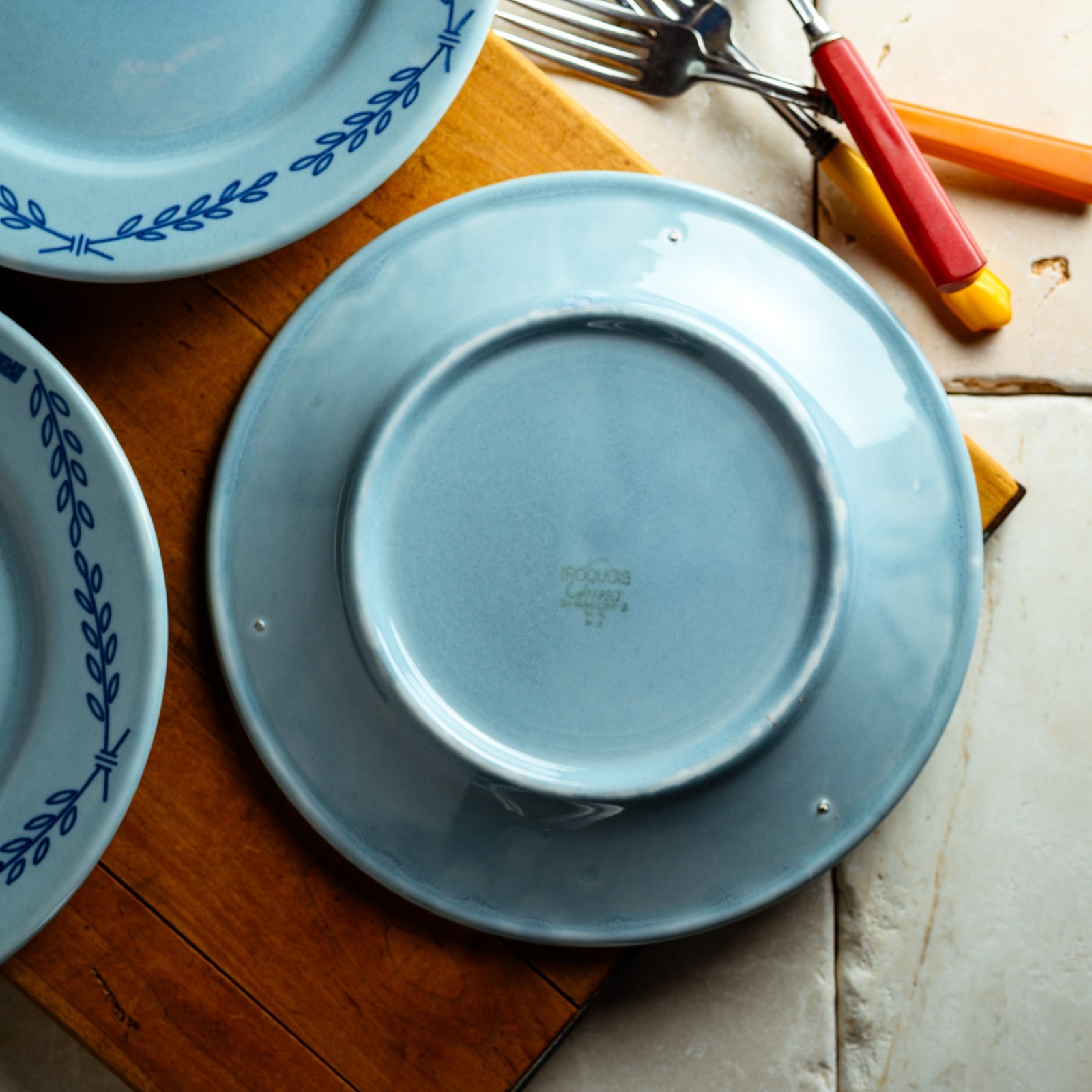 2 RARE 1950s Queens Topmark Iroquois China Restaurant Ware BLUE PLATE SPECIAL 9″