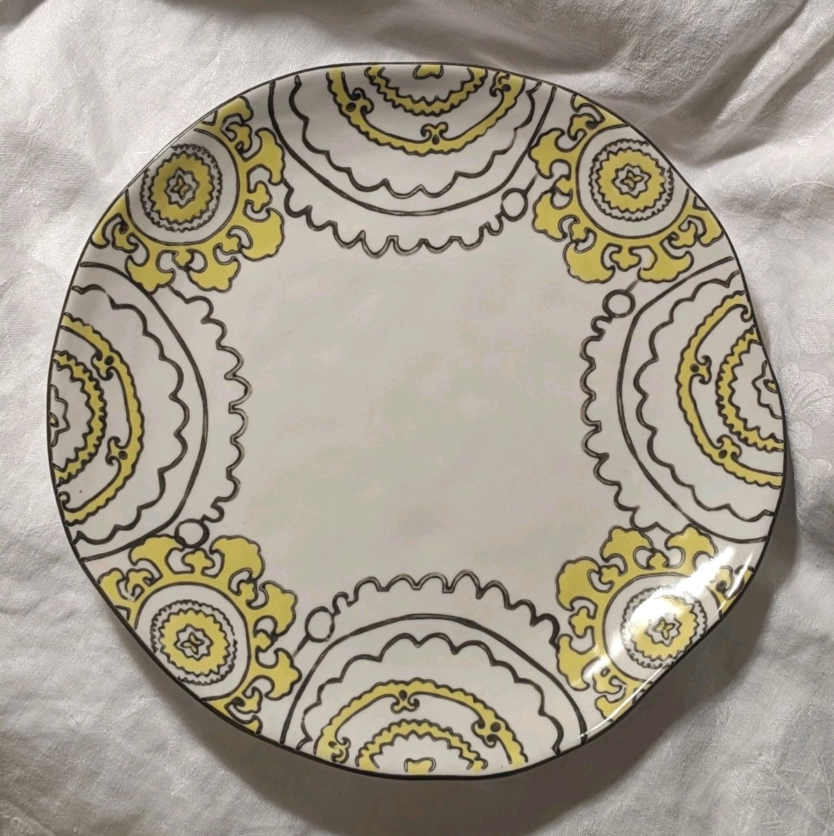 ANTHROPOLOGIE GLORIOSA Yellow Stoneware Dinner Plate 10.25 In