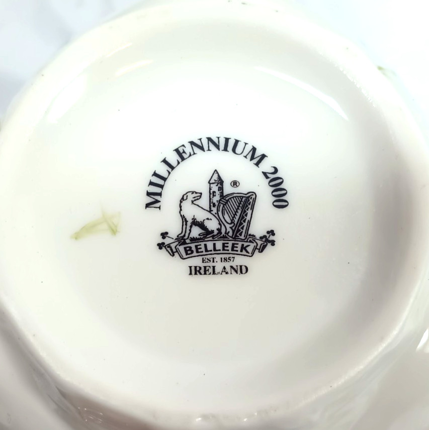 Belleek teapot, Milennium 2000. Shell pattern with shamrocks. DS07
