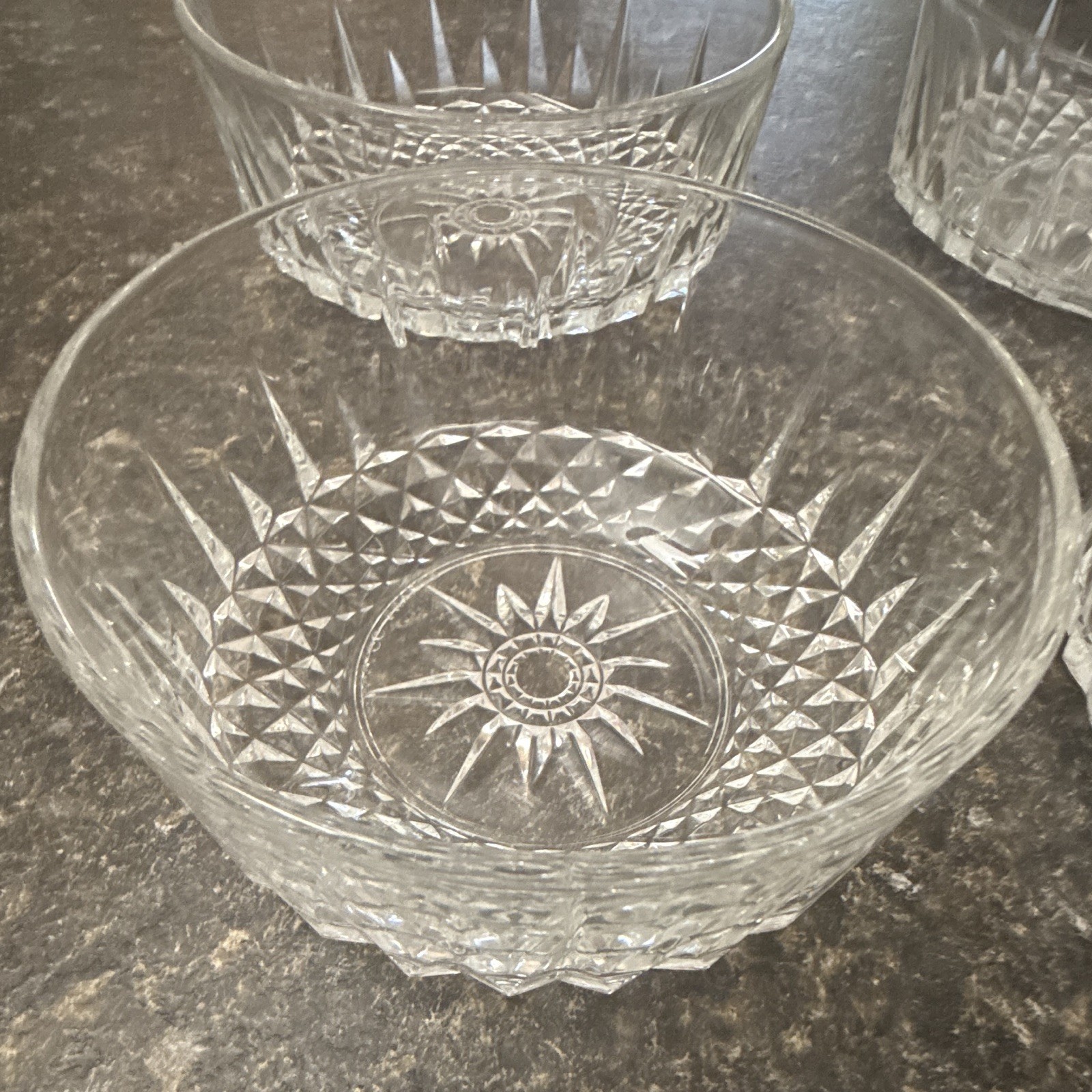 Unmarked Clear Pressed Glass Starburst Pattern Round Dessert Bowls Set of 4