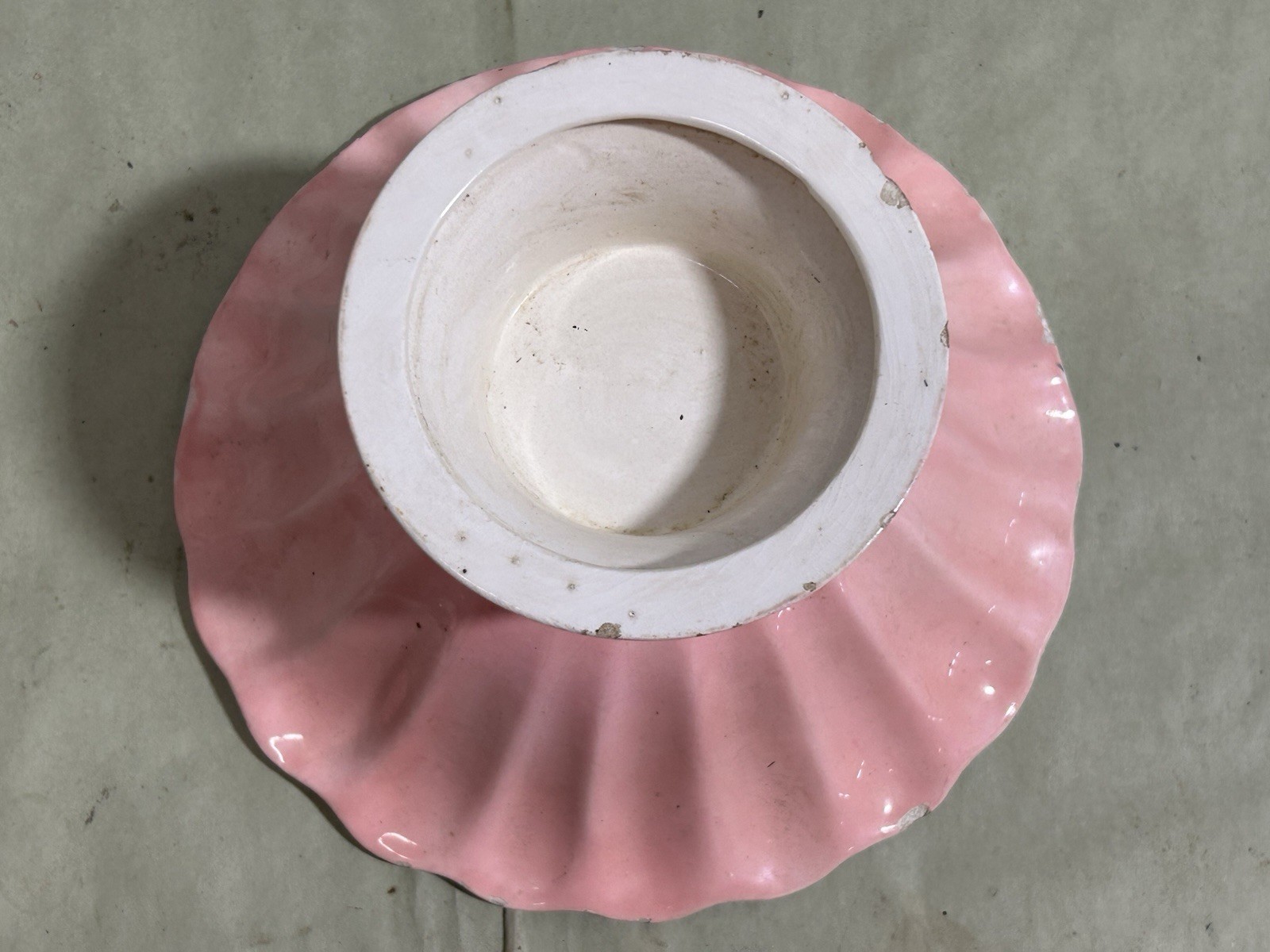 Scalloped Pink And White Pedestal Bowl 8 1/2 Inches At The Top