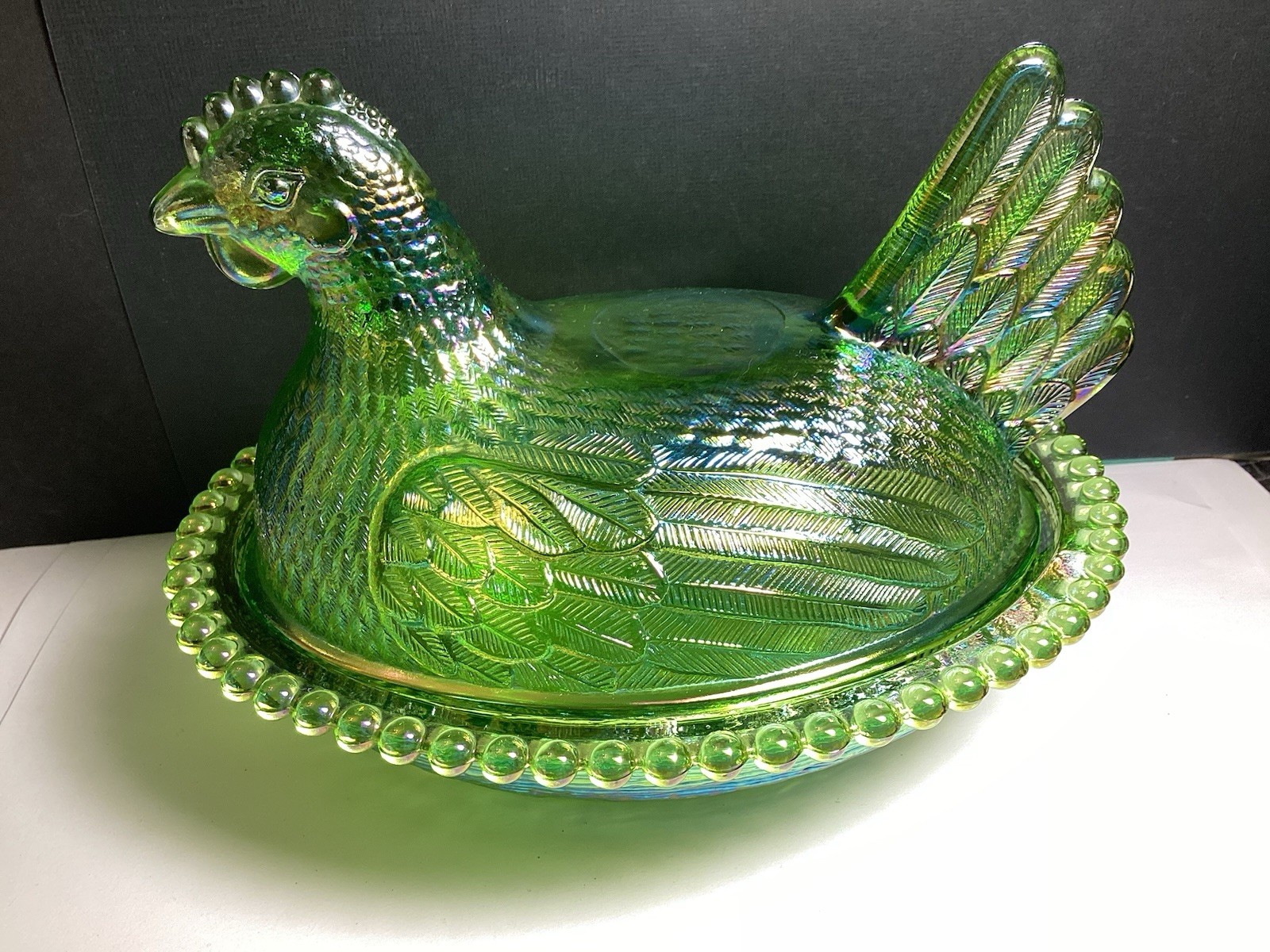 Indiana Glass Vintage Iridescent Lime Green Carnival Glass Hen On Nest A+ Cond.