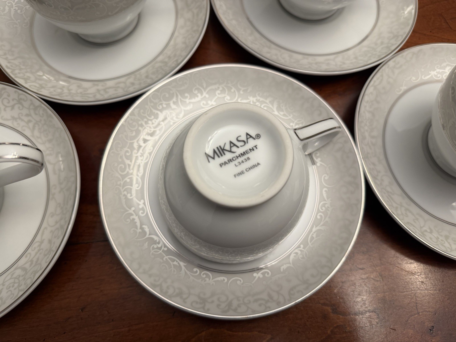 Set of 8 Mikasa Parchment Fine China Tea Cups & Saucers L3438 Silver Trim Japan