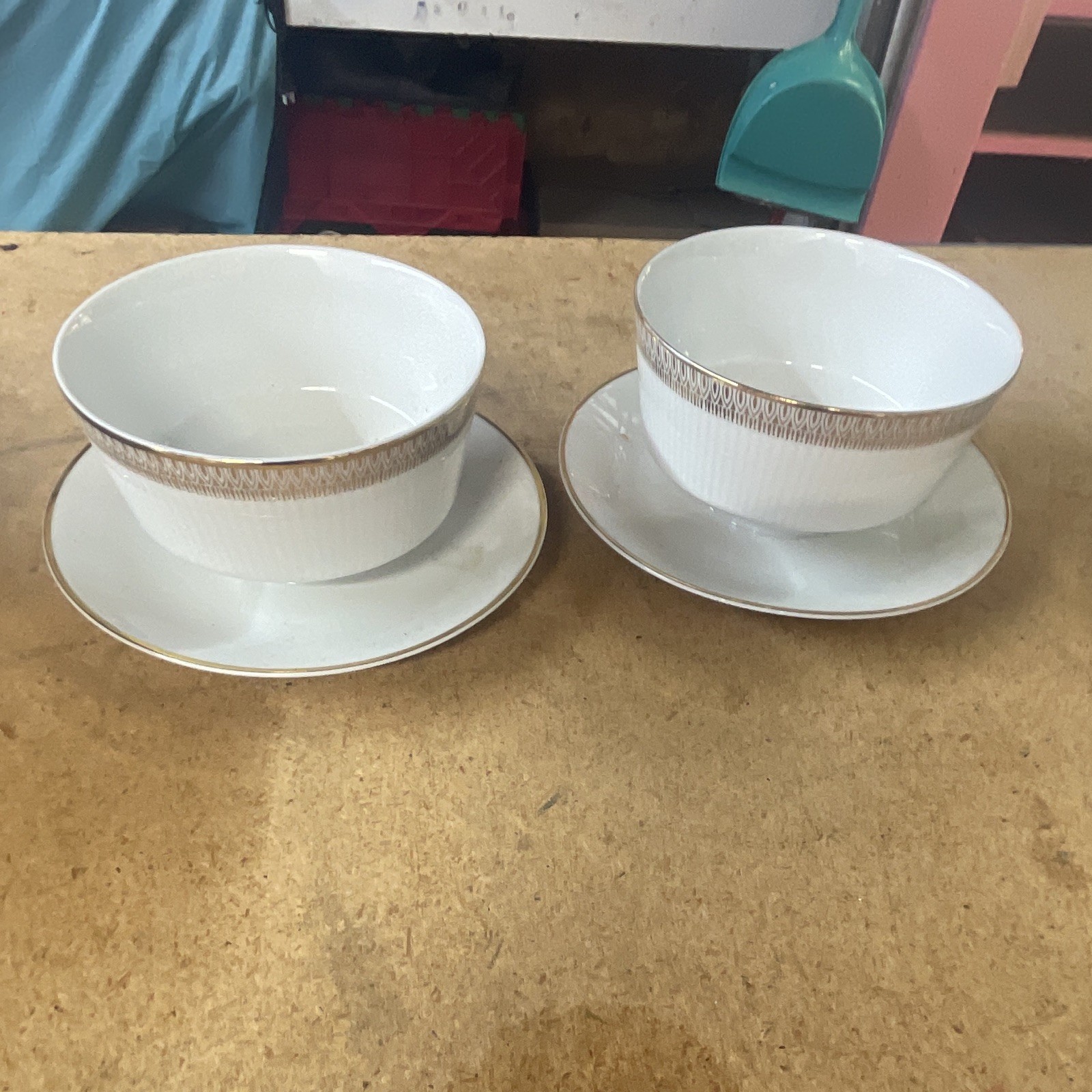 Mitterteich dish set. Very good shape. Never been used. 32 pieces total.