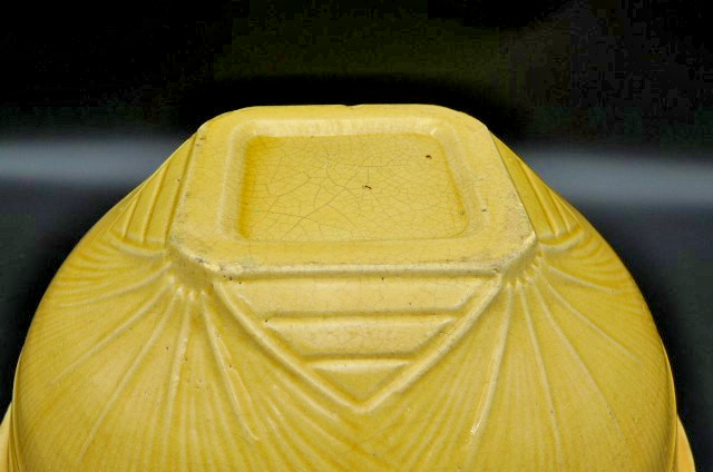 Antique 1920’s McCoy Pottery Yellowware Mixing Bowl Sunrise / Sunburst XL 11.5″