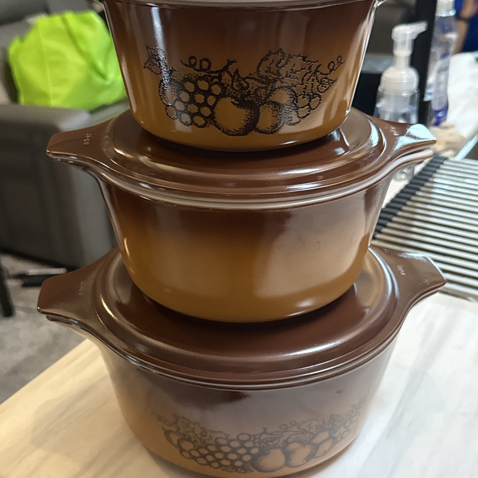 Lot of 3 Vintage Pyrex Old Orchard Brown Casserole Set with Lids 473, 474 475