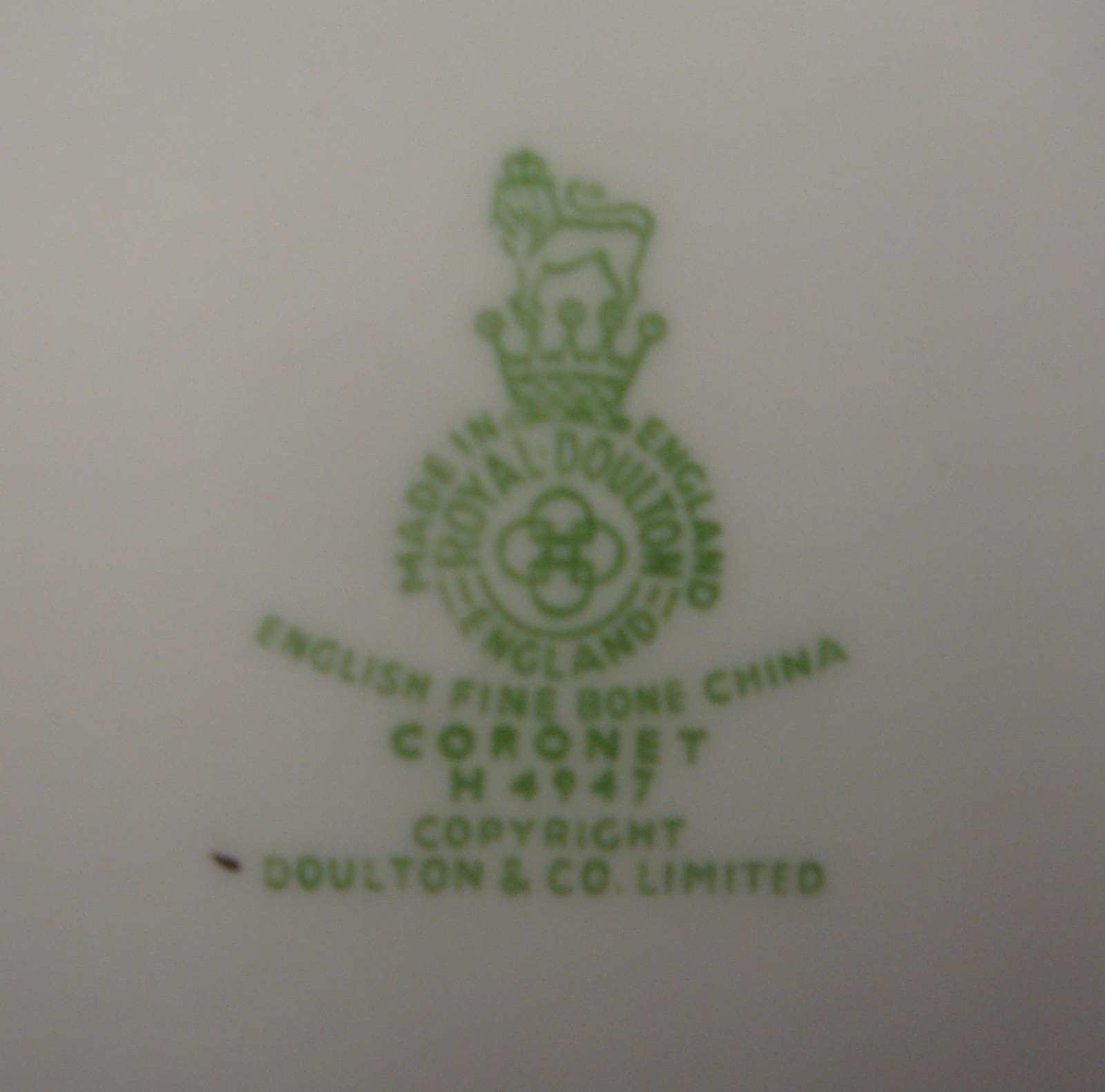 Royal Doulton CORONET 20 Piece Set FOUR PLACE SETTINGS More Items Here