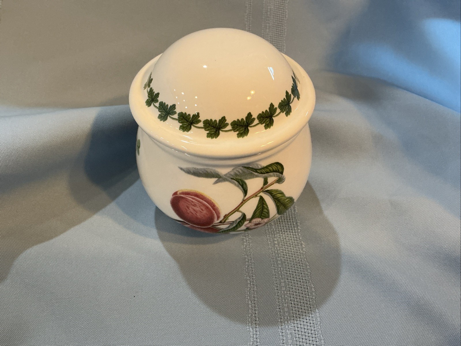 Portmeirion Pomona 3 Fruit Covered Sugar Bowl