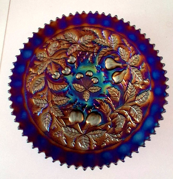 Northwood 9″ AMETHYST 3 FRUITS “STIPPLED” PLATE-BEAUTIFUL BLUE INTERIOR–