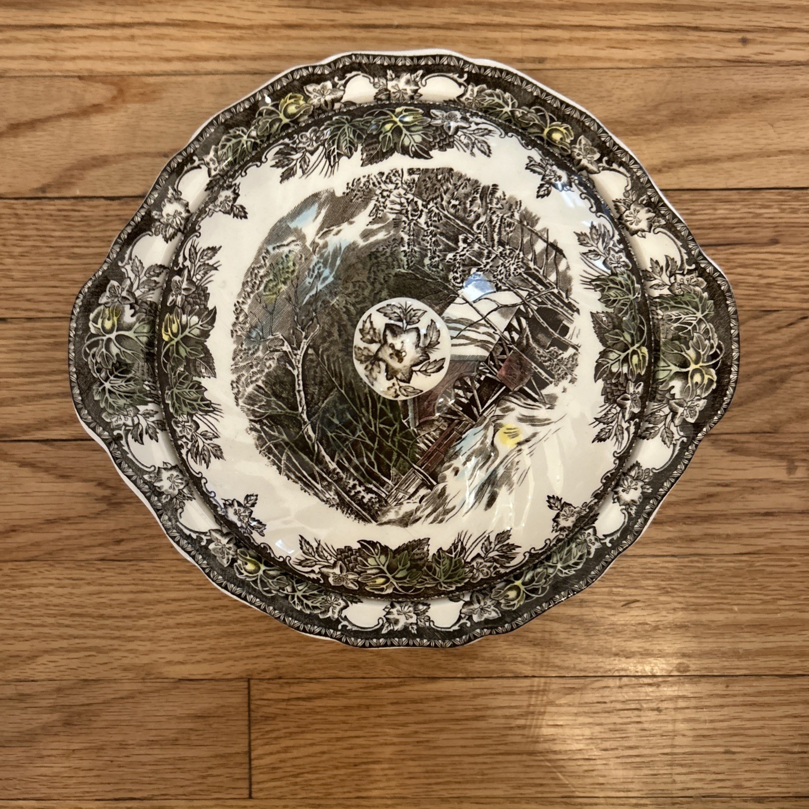 Johnson Brothers Friendly Village Covered Bridge Vegetable Dish With Lid, 10”
