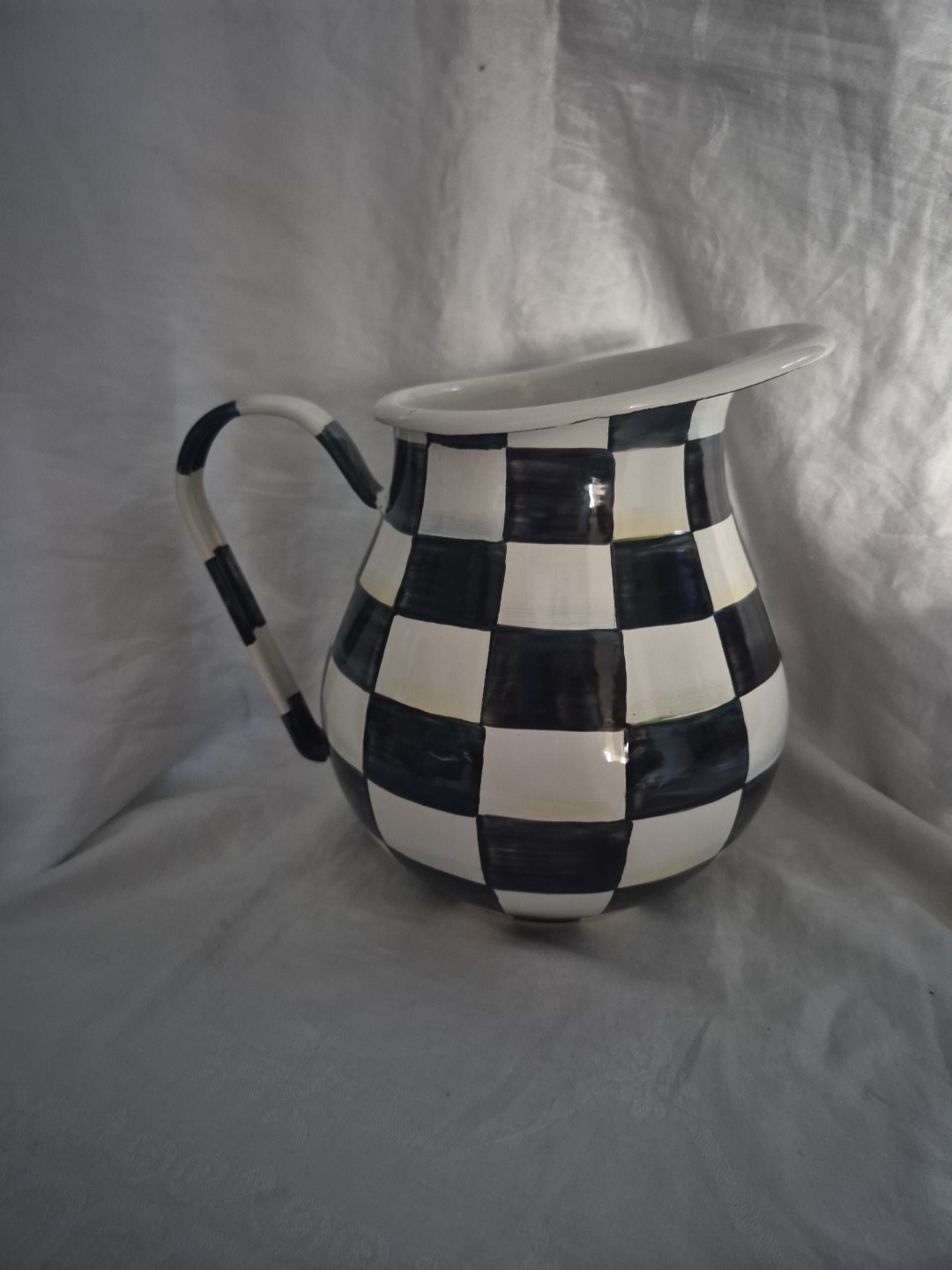 MACKENZIE CHILDS COURTLY CHECK BLACK & WHITE ENAMEL 96 oz WATER PITCHER JUG NWT