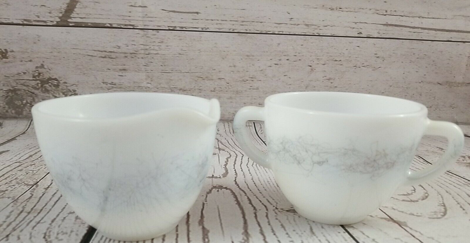 Federal Glass Creamer and Sugar Bowl Spaghetti Pattern Drizzle Retired Vintage