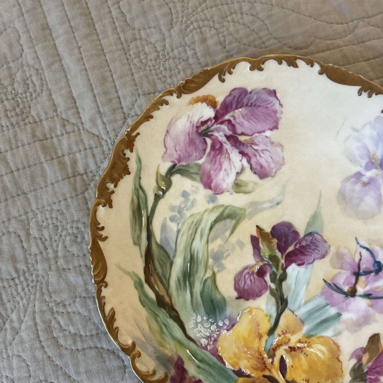 ANTIQUE LIMOGES HAND PAINTED FLORAL PLAQUE PLATE GOLD / SIGNED