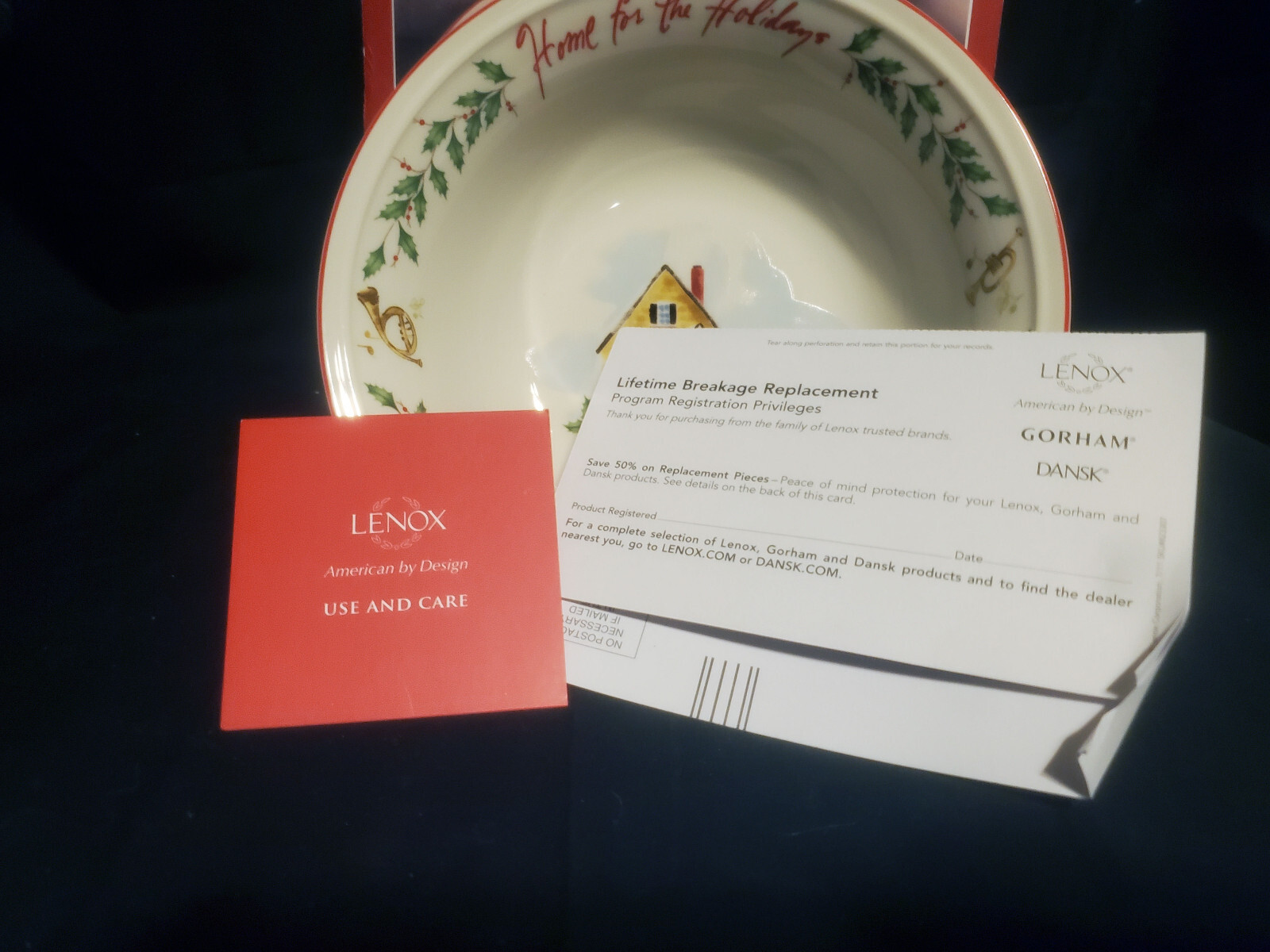 NEW LENOX Holiday Home For The Holidays Bowl In Original Box.