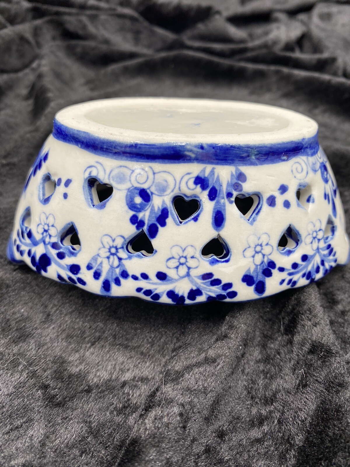 Vtg. Delft Blue Oval Trinket Dish/Berry Bowl, Windmill Scene, Reticulated Hearts