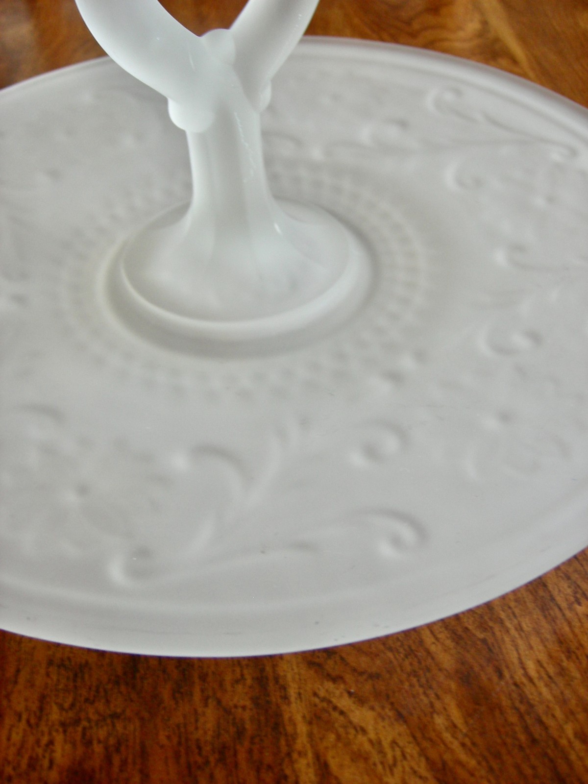 Tiara Indiana Glass Satin Frosted Sandwich 12″ Handled Server/Platter/Tray- MINT