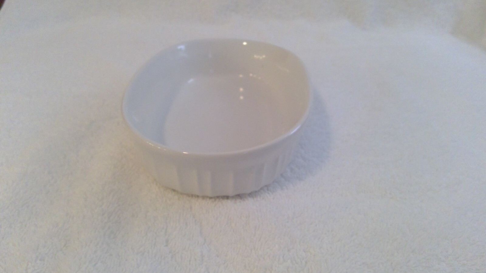 Vintage 1978-01, 15oz-444mL French White, 4″x7″ Oval Casserole Dish, No Lid