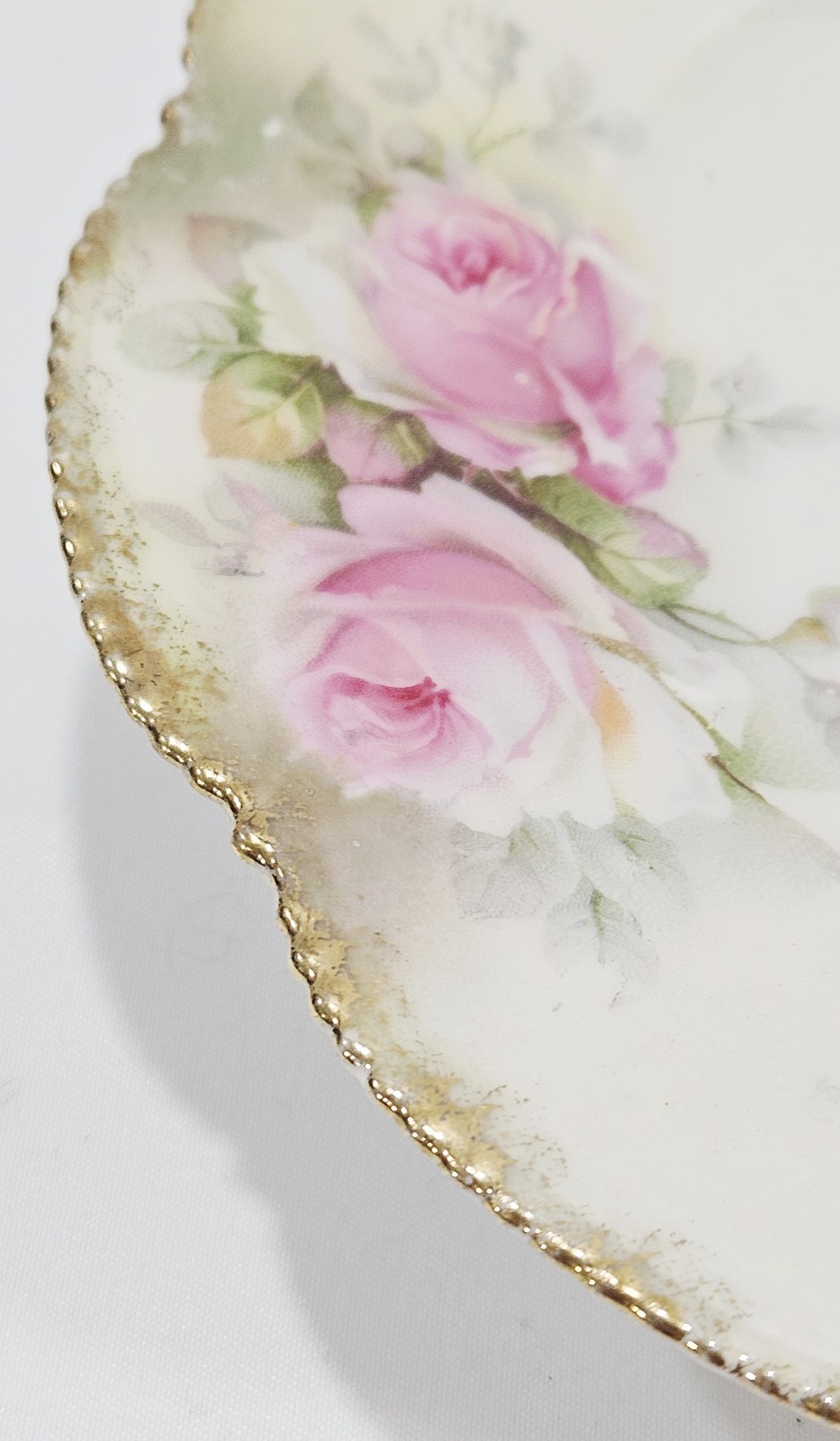 Antique RS Prussia Germany 6 3/8″ Dessert Plate Pink Roses Green & Gold Gilt Rim