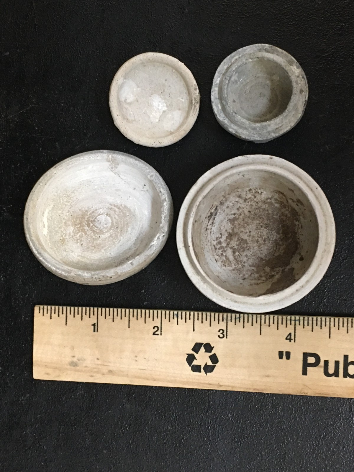2 Antique Miniature Bowls with Lids – 1 1/4 – 2 1/8″ in Diameter