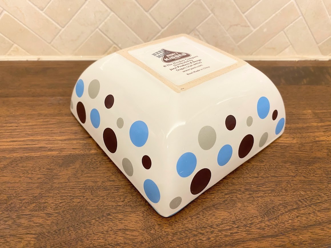 Need More Hershey’s Kisses Dish Bowl Blue White Polka Dots Candy Chocolate 5″x5″