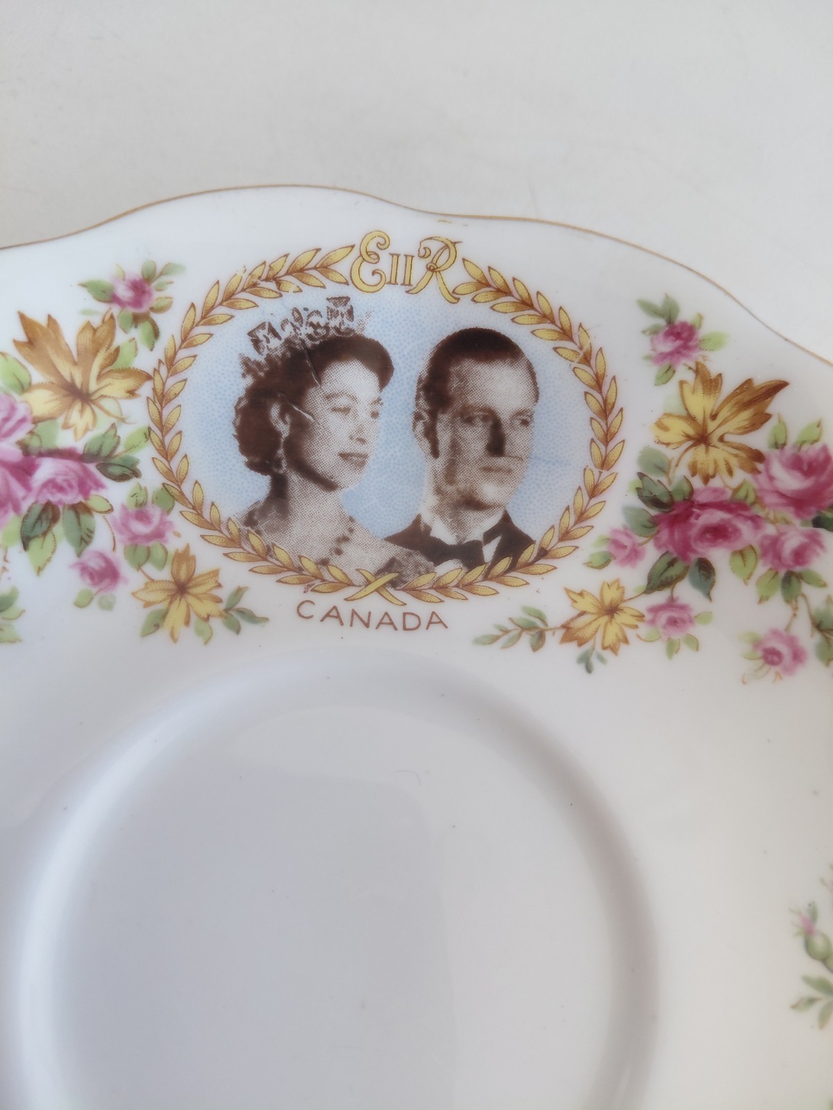 Royal Albert England Commemorative Royal Visit 1959 Canada Cup/Saucer Set READ!