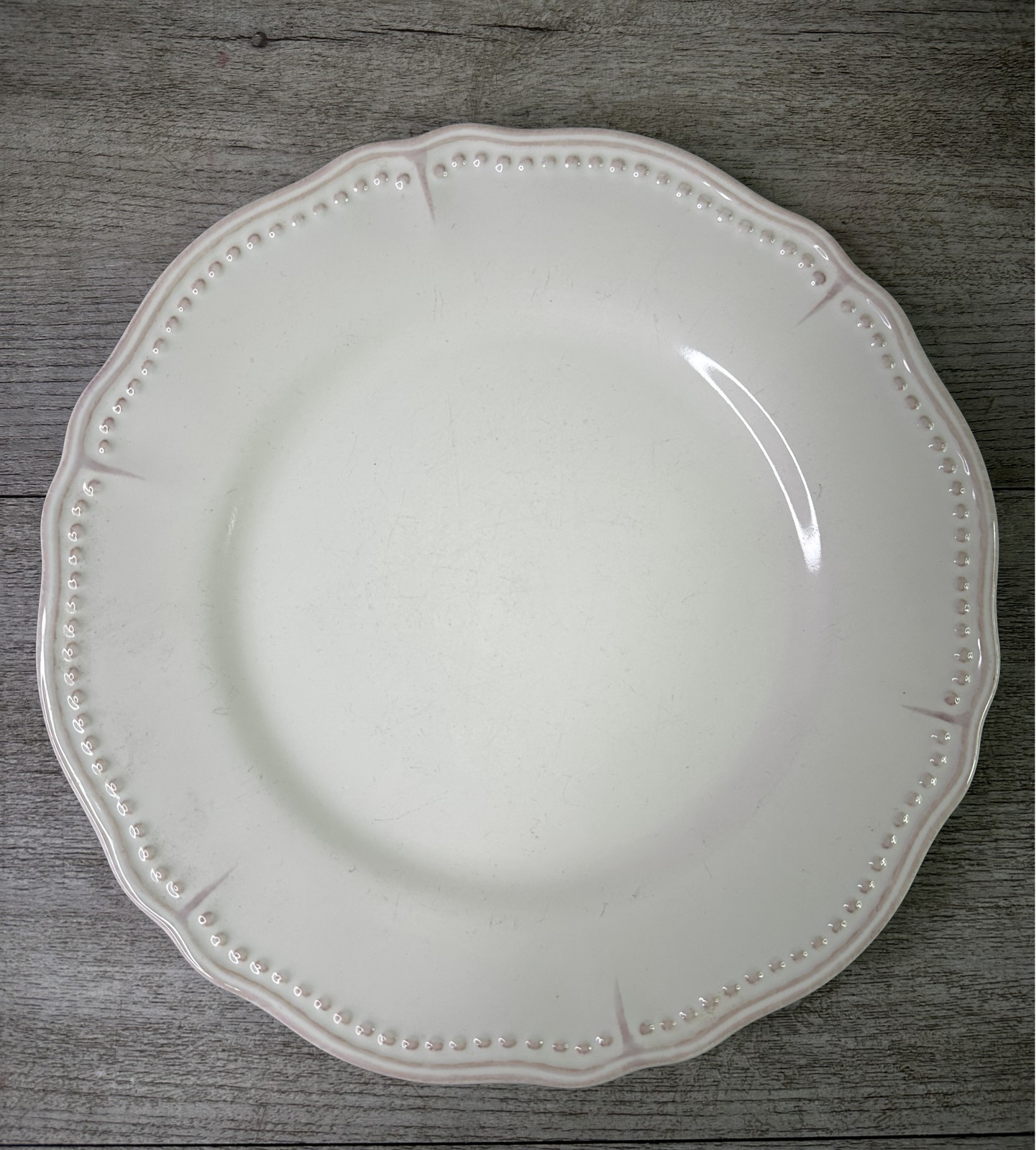 Rustic Cream Scalloped Dinner Plate Embossed Floral Rim Stoneware Farmhouse