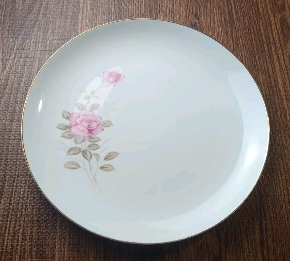 Fine China Rose Spray Roses Pattern 12″ Round Serving Platter Japan