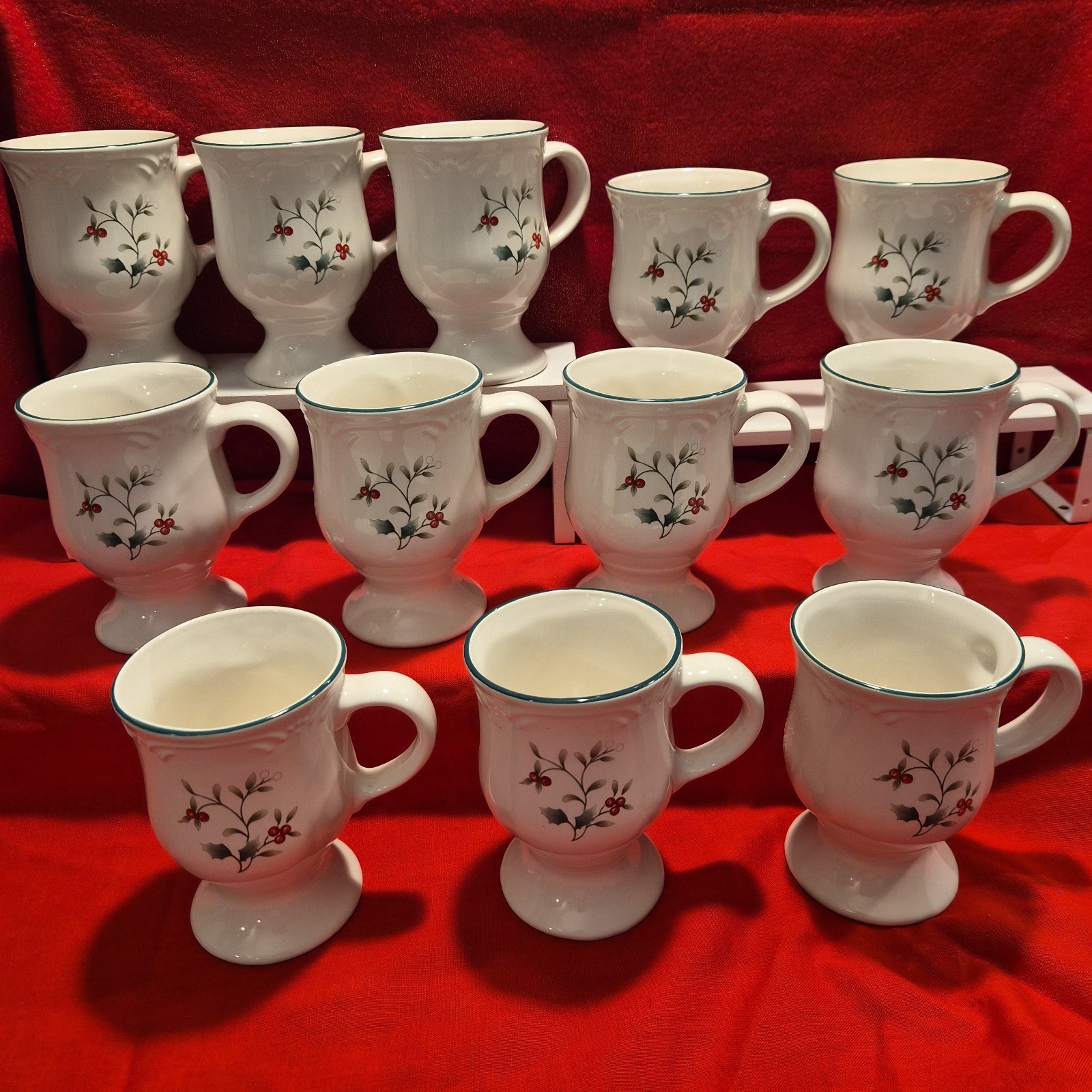 Vintage Pfaltzgraff Winterberry 5 in Pedestal Footed Cups Mugs 10oz – Set of 12