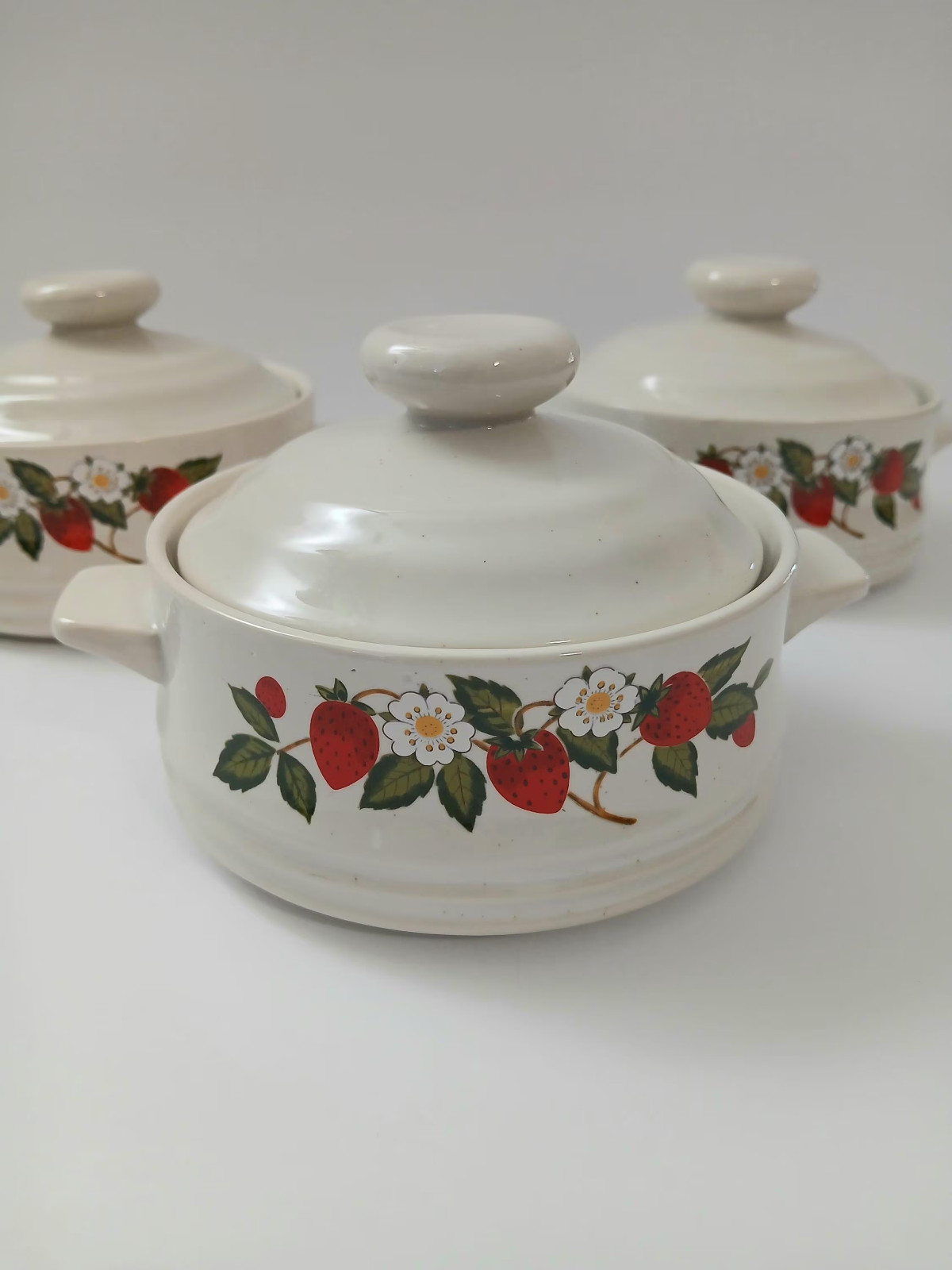 Sheffield Strawberries ‘n Cream Set of 3 Individual Casserole Dishes 1970s Retro