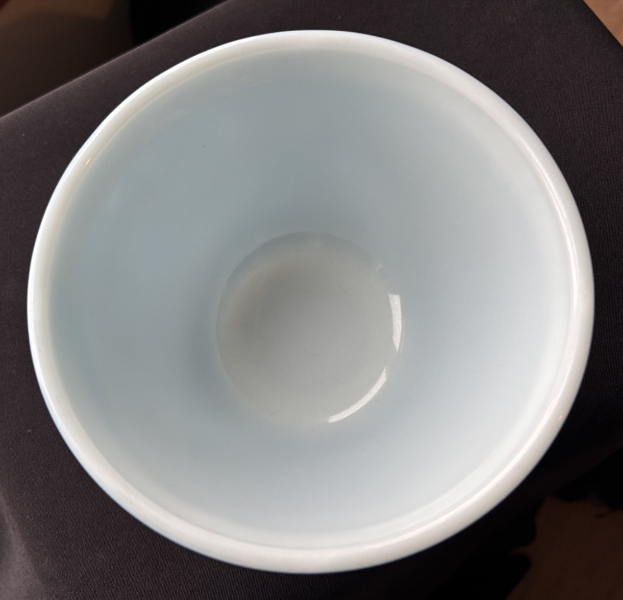 Pyrex Blue w/ White Snowflake 1 1/2Pt 401 Mixing Bowl Good Used Condition