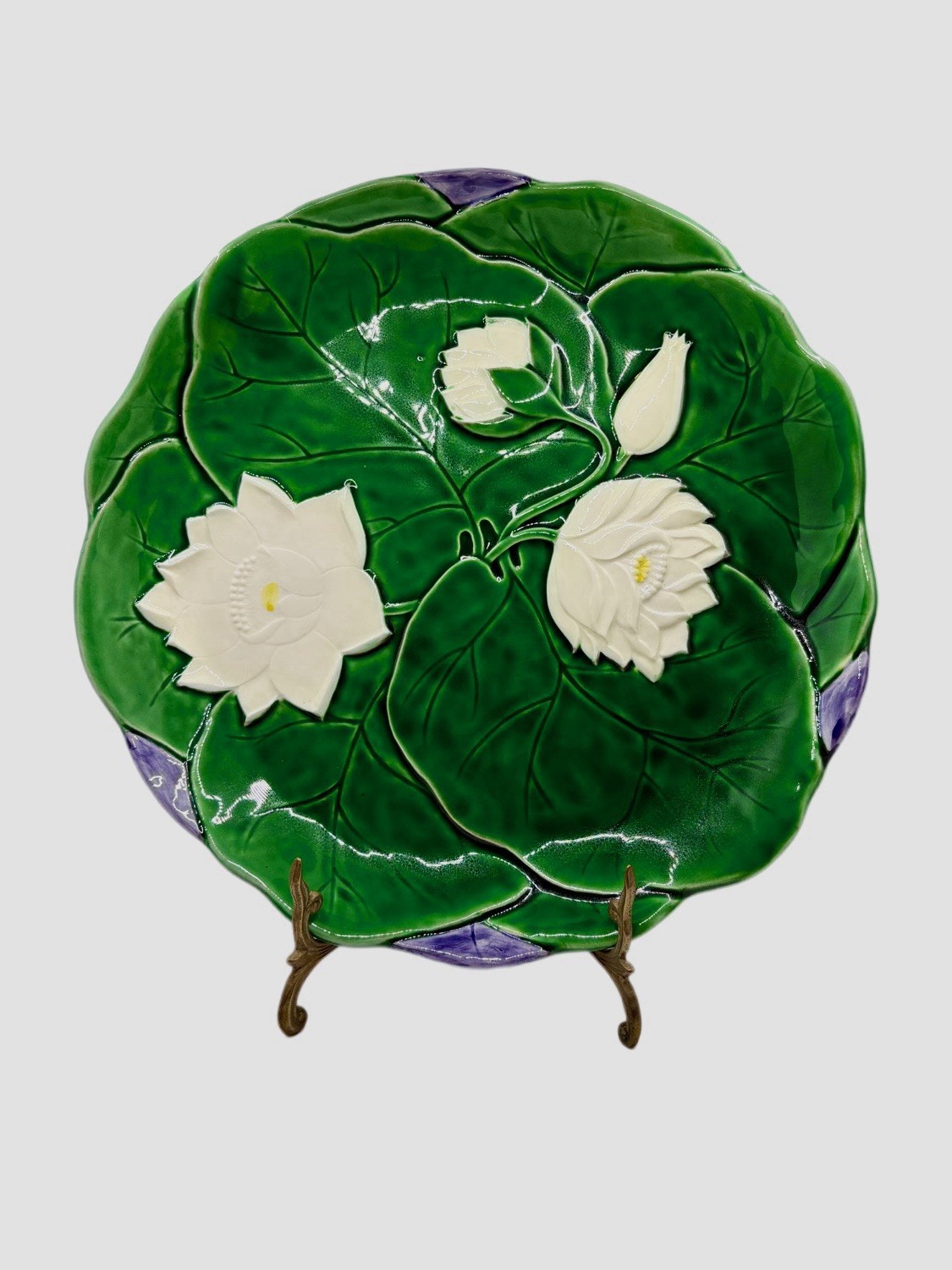 1985 Gallon Majolica Green Dish 12-1/8 Inches