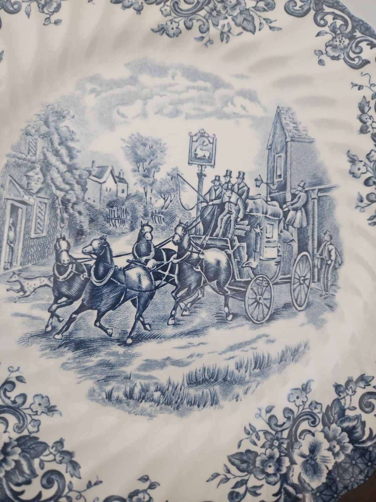 Johnson Brothers Blue White Coaching Scenes 10″ Dinner Plate – England Swirl
