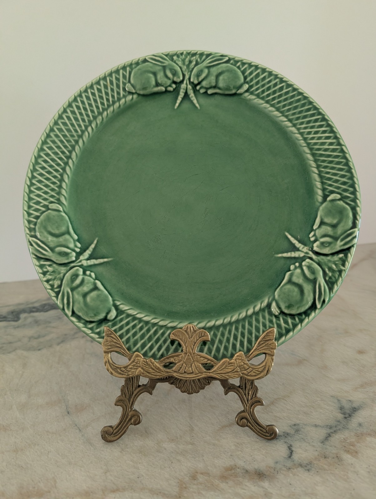 Vtg Bordallo Pinheiro Rabbit Green Dinner Plate 10.25″ Set Of 2 Read Description