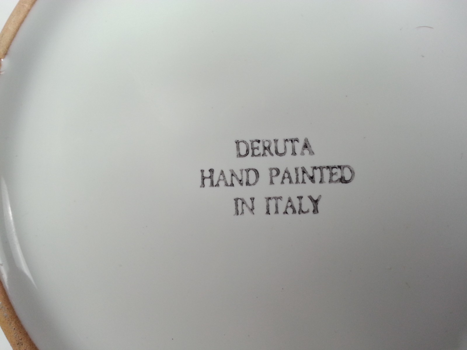 2pc Deruta Hand Painted 8 Inch Plates Made In Italy yellow and green flower