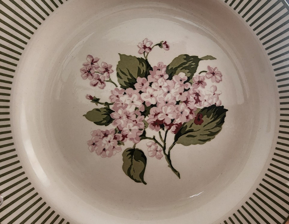 Hydrangea Salad Dessert Plate 8 1/2″ Martha Stewart Stoneware White Pink Green !