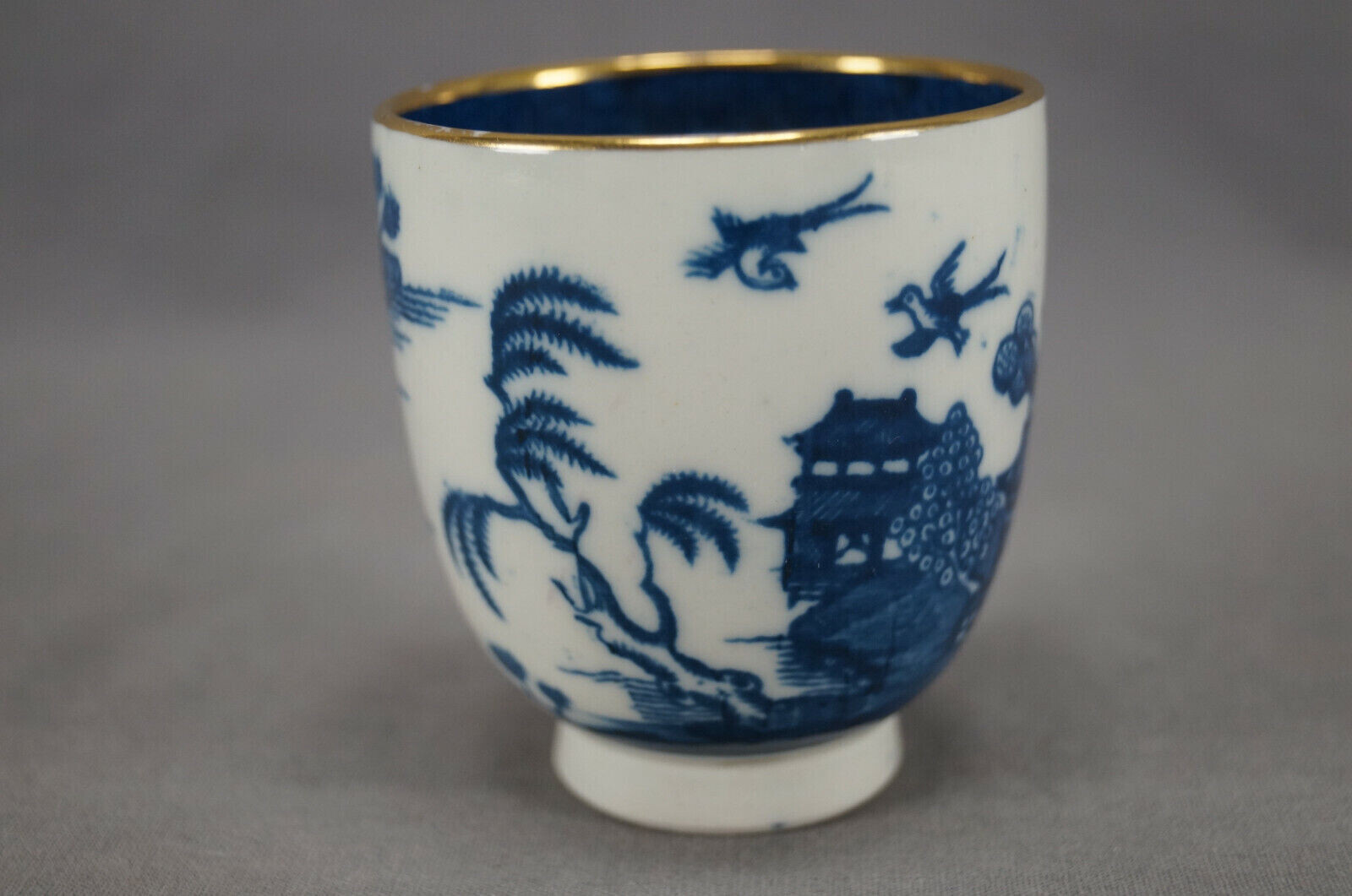 Caughley Nankin Willow Blue White & Gold Porcelain Coffee Cup Circa 1784-1799 D