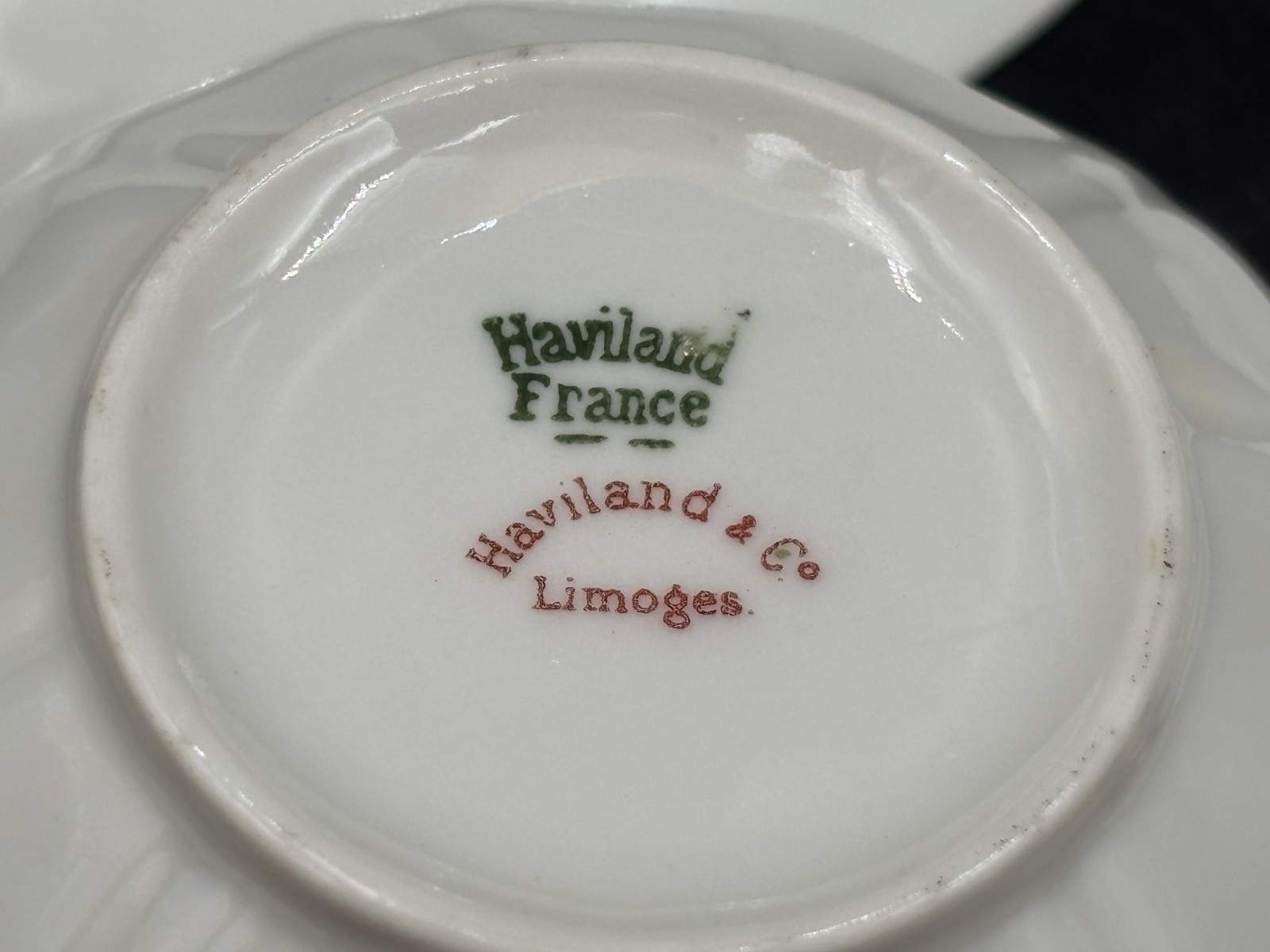 Haviland “SCHLEIGER 524″ Germany ~ Set of 3 ~ Cups & Saucers ~ 2” Tall